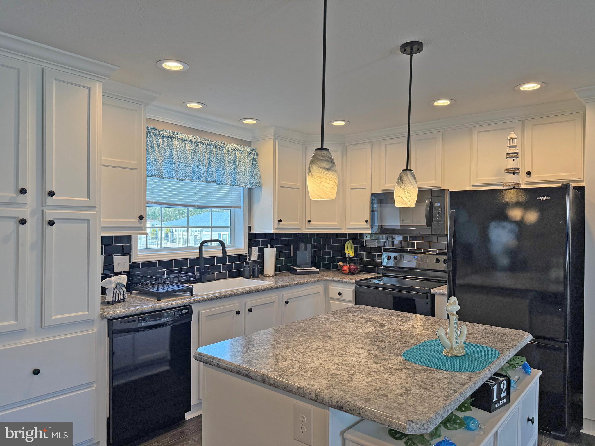 SILVERVIEW FARM MHP - Residential