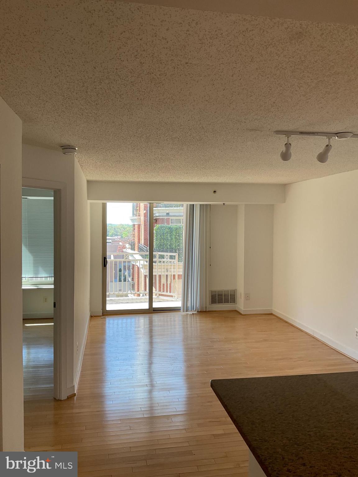 7500 WOODMONT AVENUE S1005