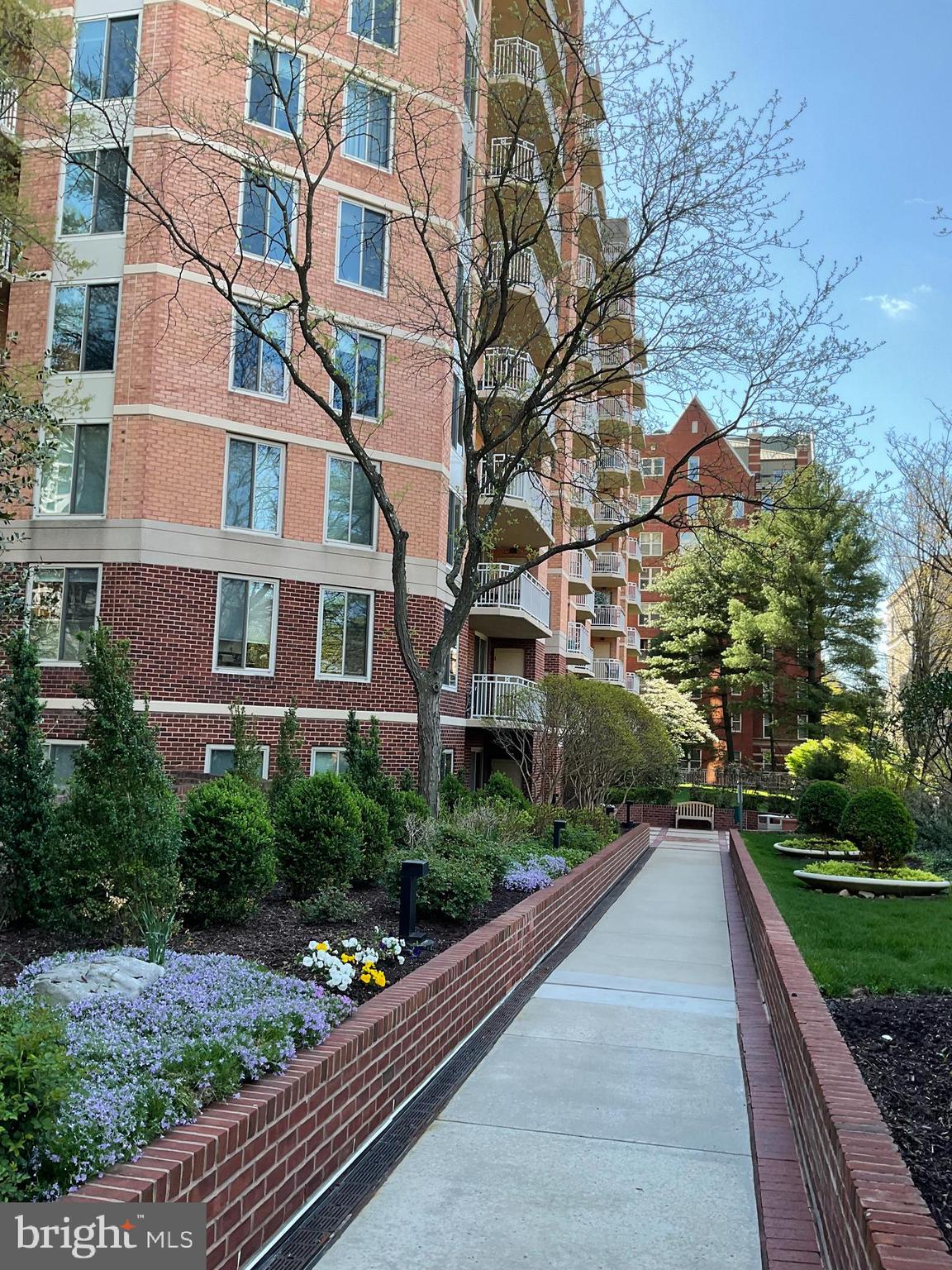 THE CHASE AT BETHESDA - Residential