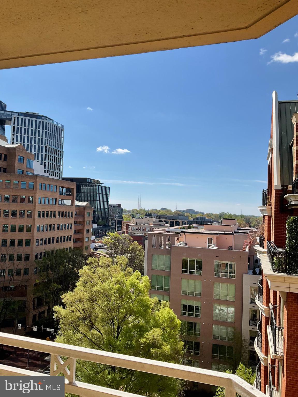 THE CHASE AT BETHESDA - Residential