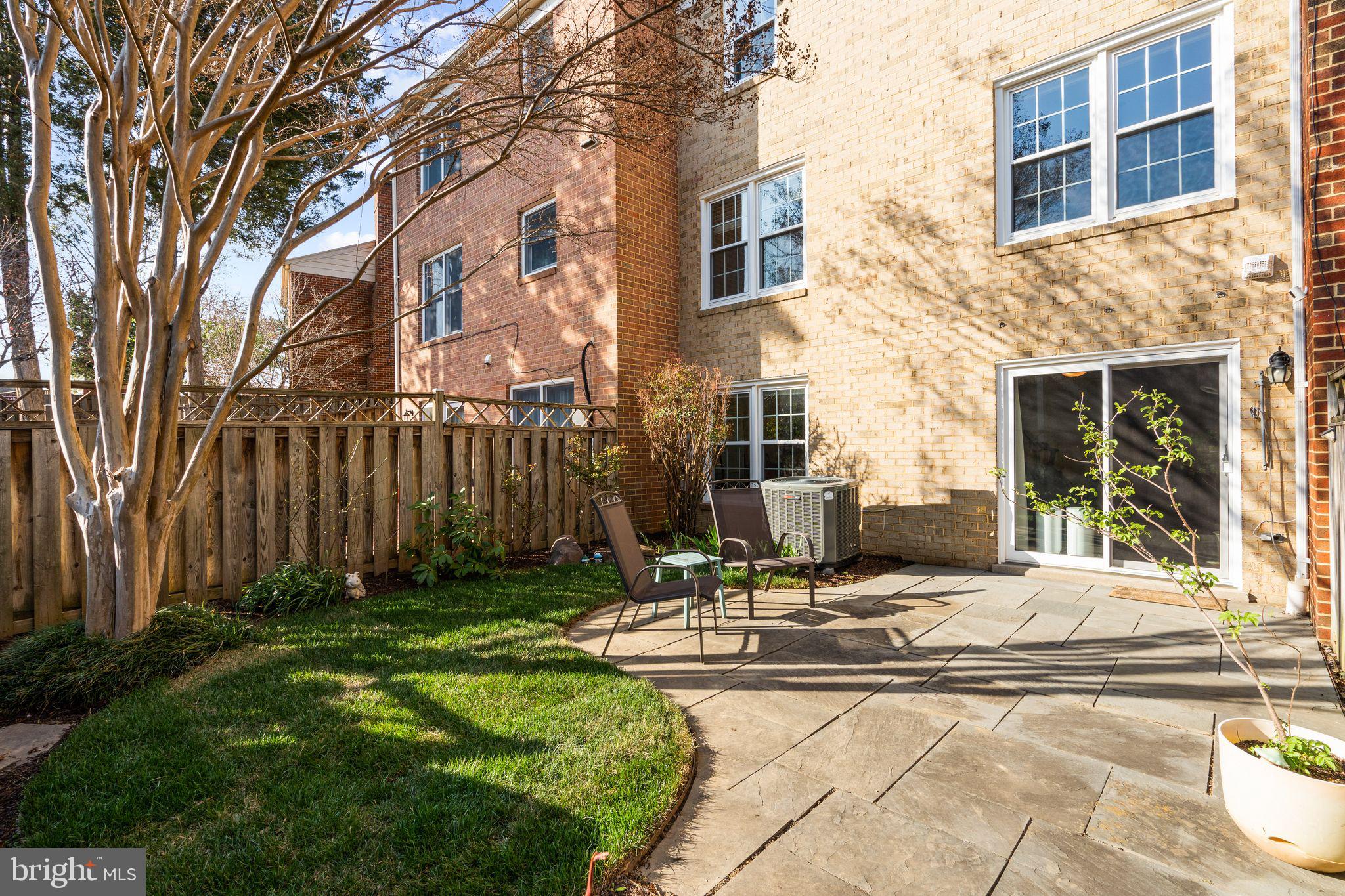 10447 RED GRANITE TERRACE