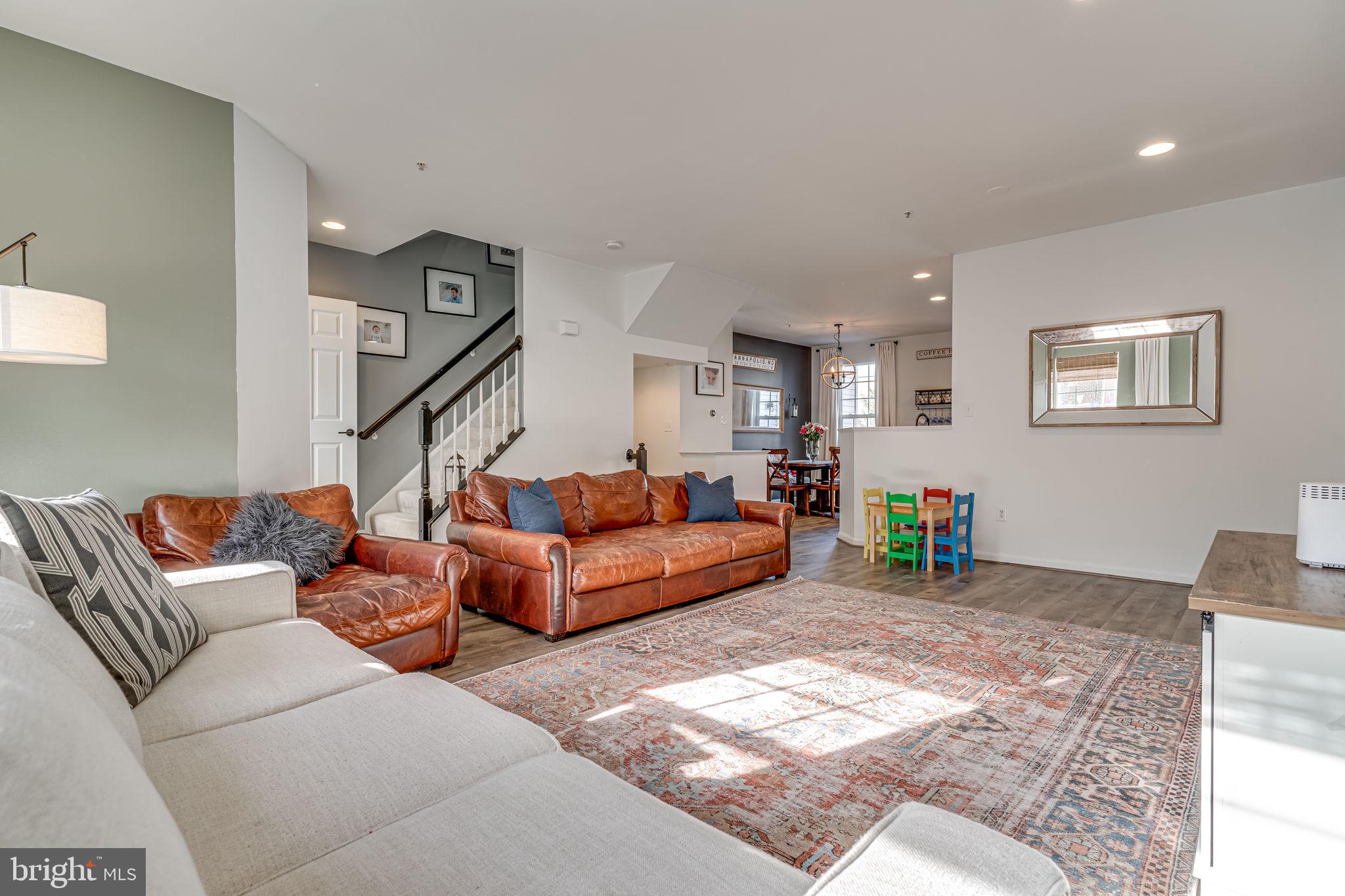 PINEY ORCHARD - Residential