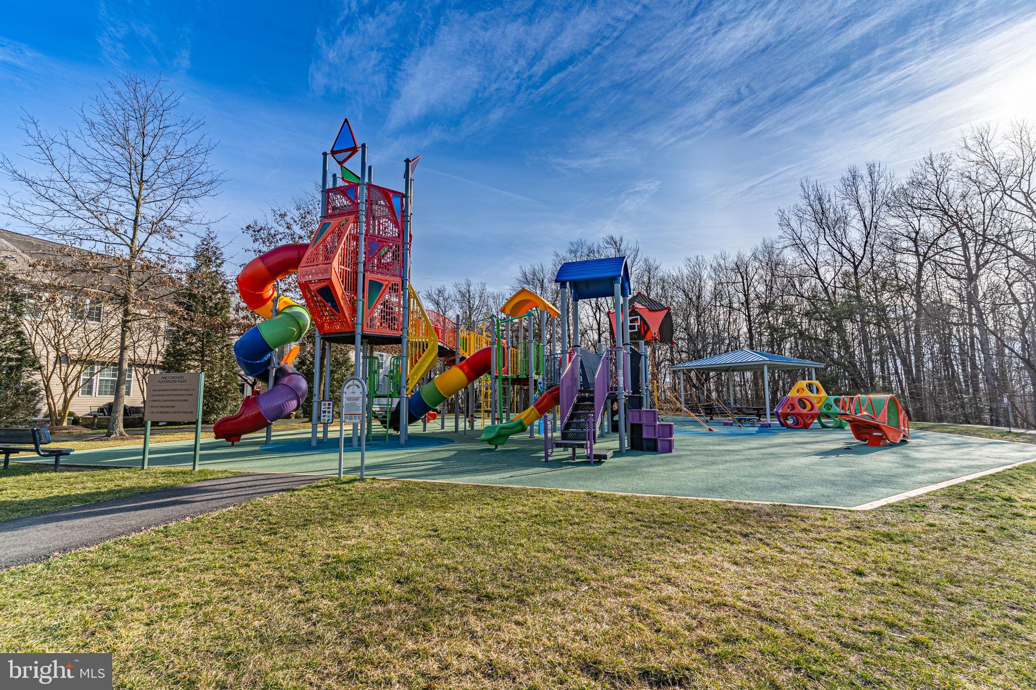 PINEY ORCHARD - Residential