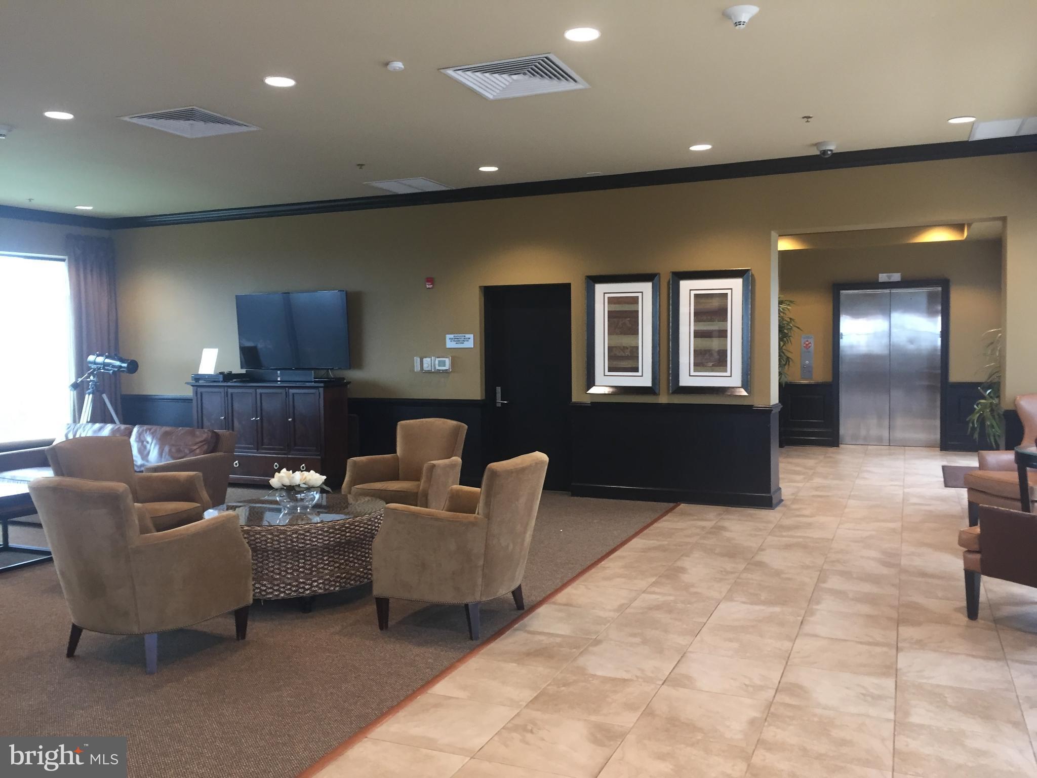 ANNAPOLIS TOWNE CENTRE - Residential Lease