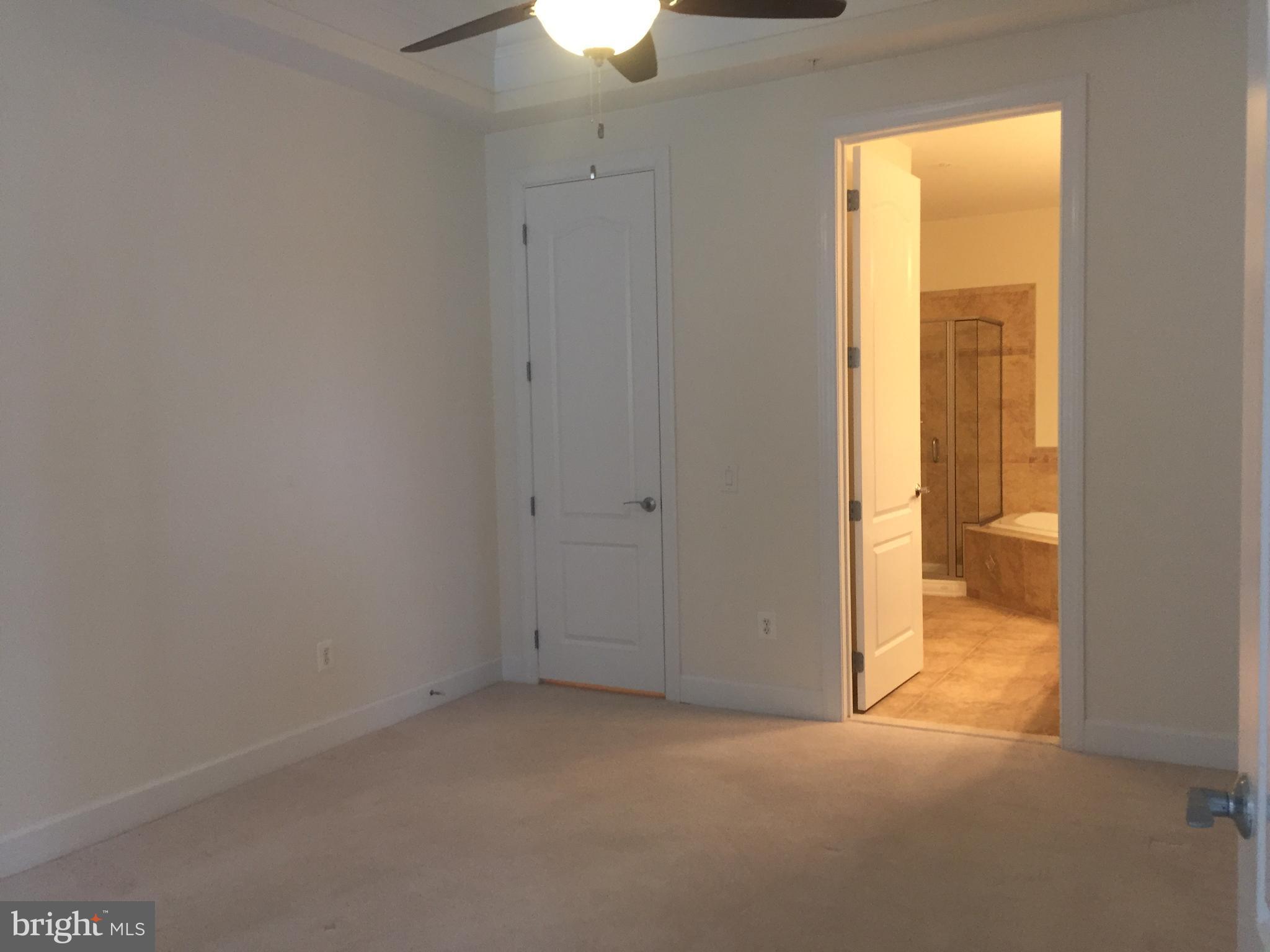 ANNAPOLIS TOWNE CENTRE - Residential Lease