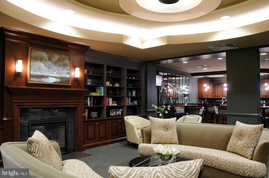 ANNAPOLIS TOWNE CENTRE - Residential Lease