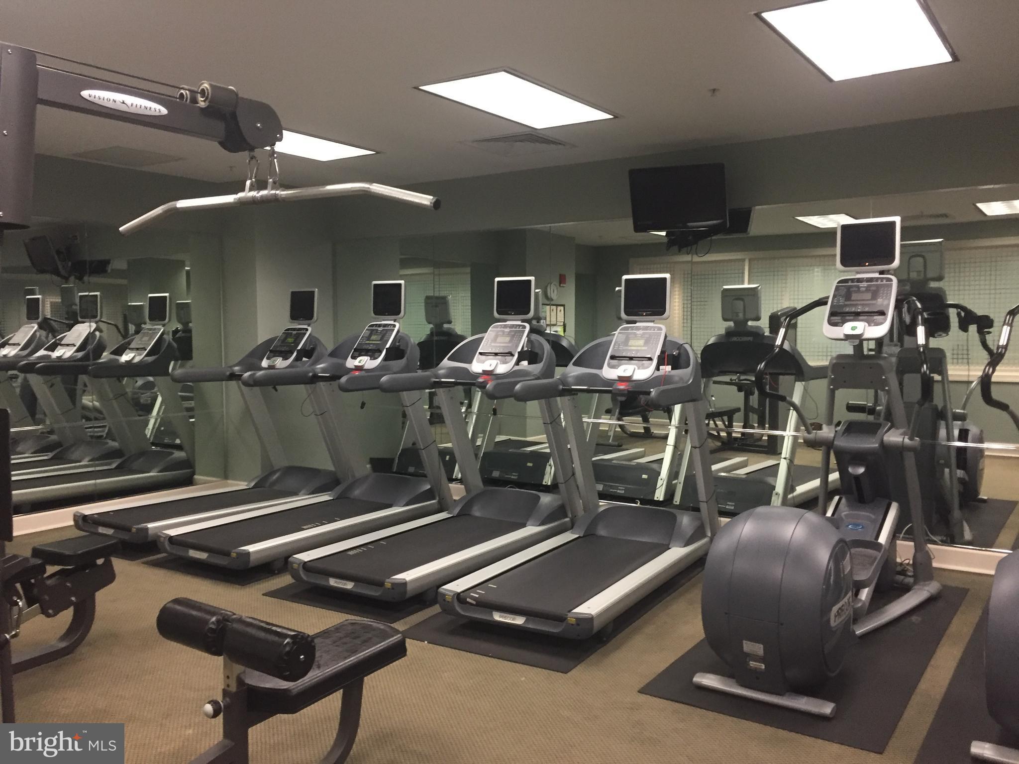 ANNAPOLIS TOWNE CENTRE - Residential Lease