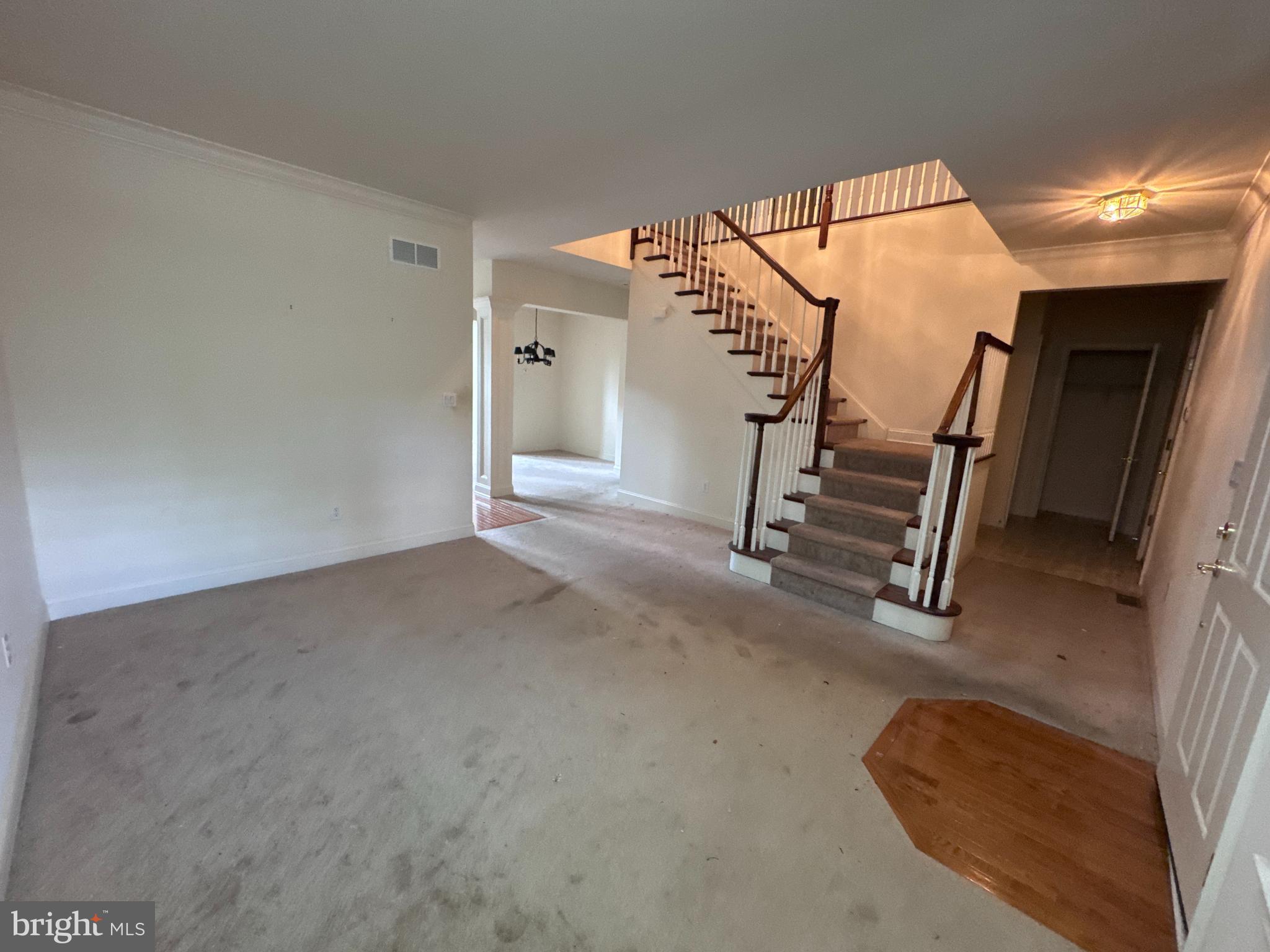 ST JAMES COURT - Residential