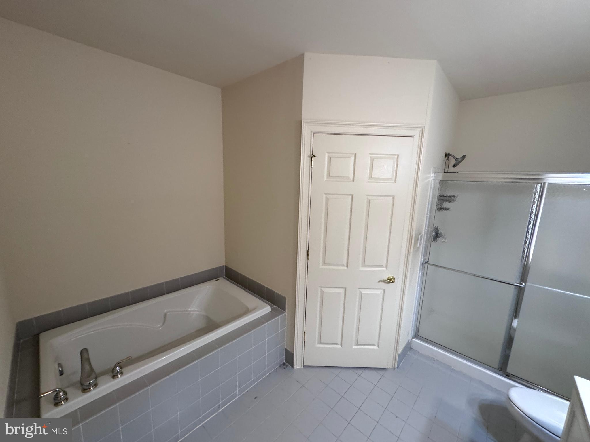 ST JAMES COURT - Residential