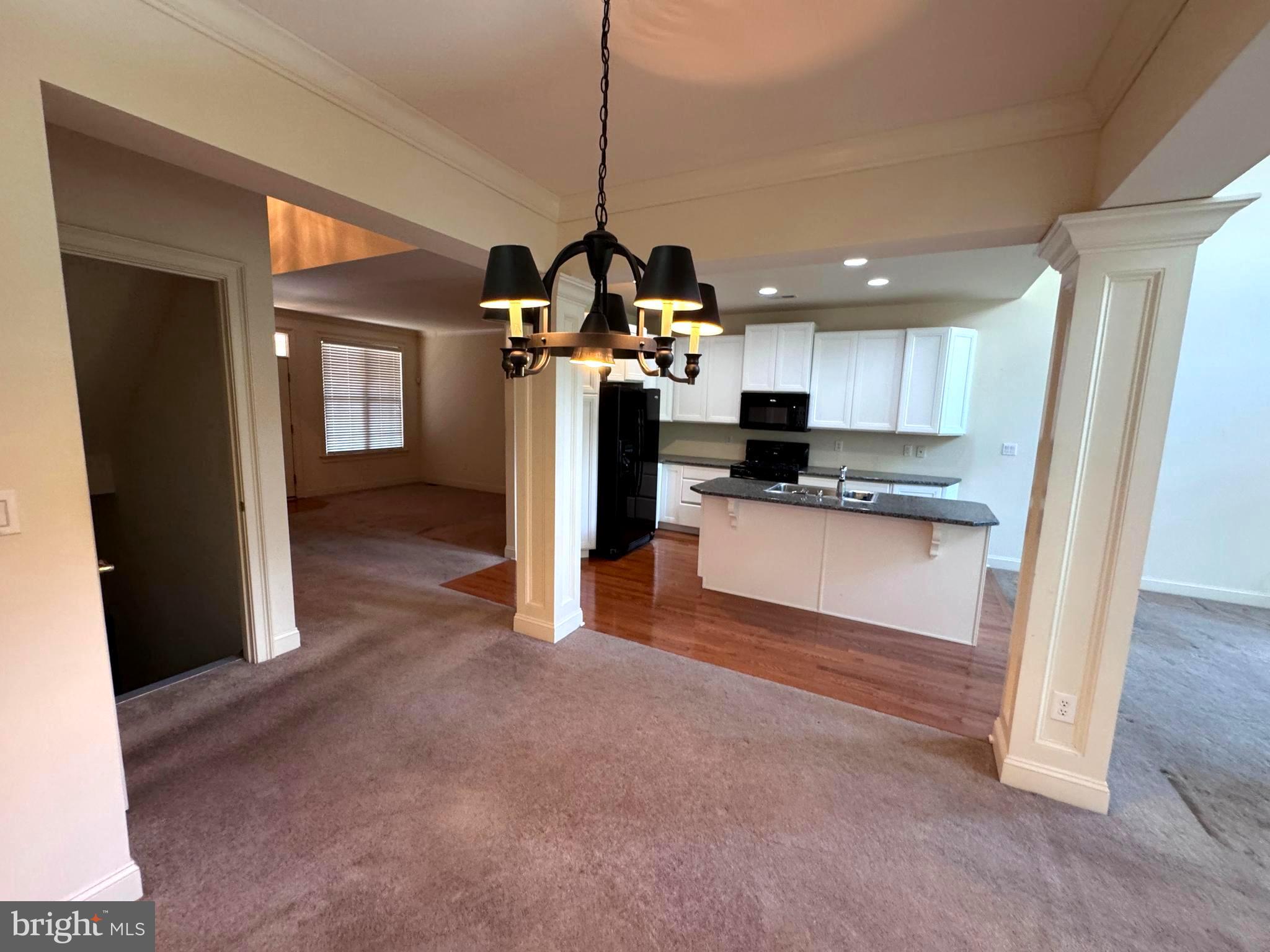 ST JAMES COURT - Residential