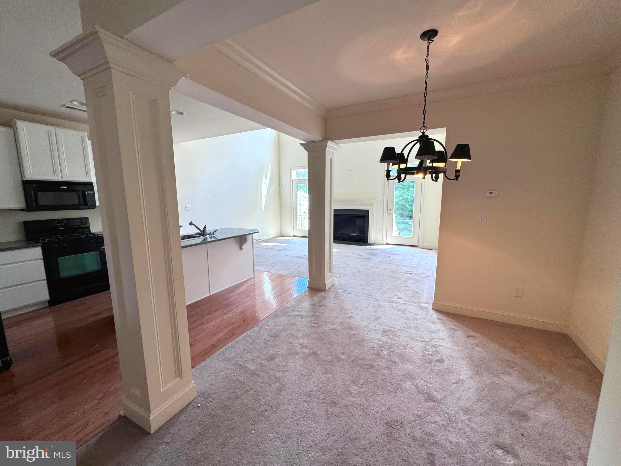 ST JAMES COURT - Residential