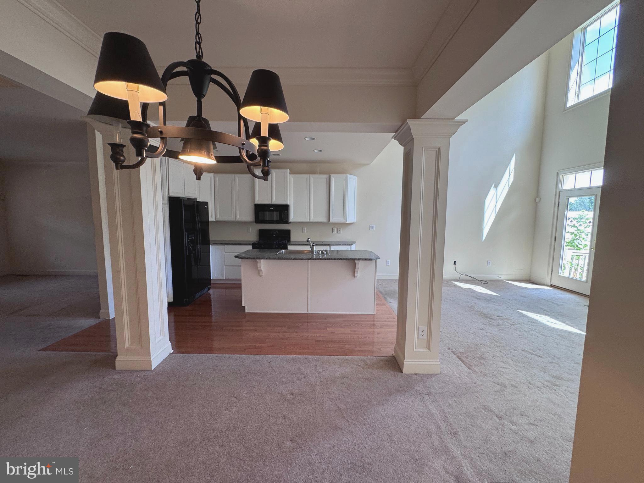 ST JAMES COURT - Residential