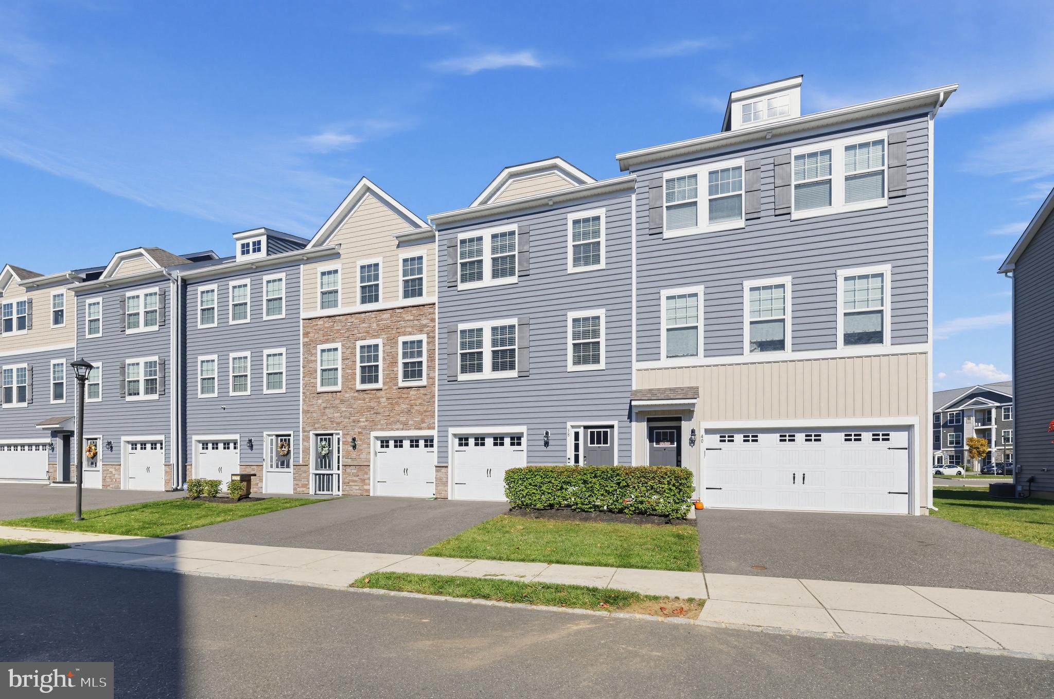 38 ROME WAY
