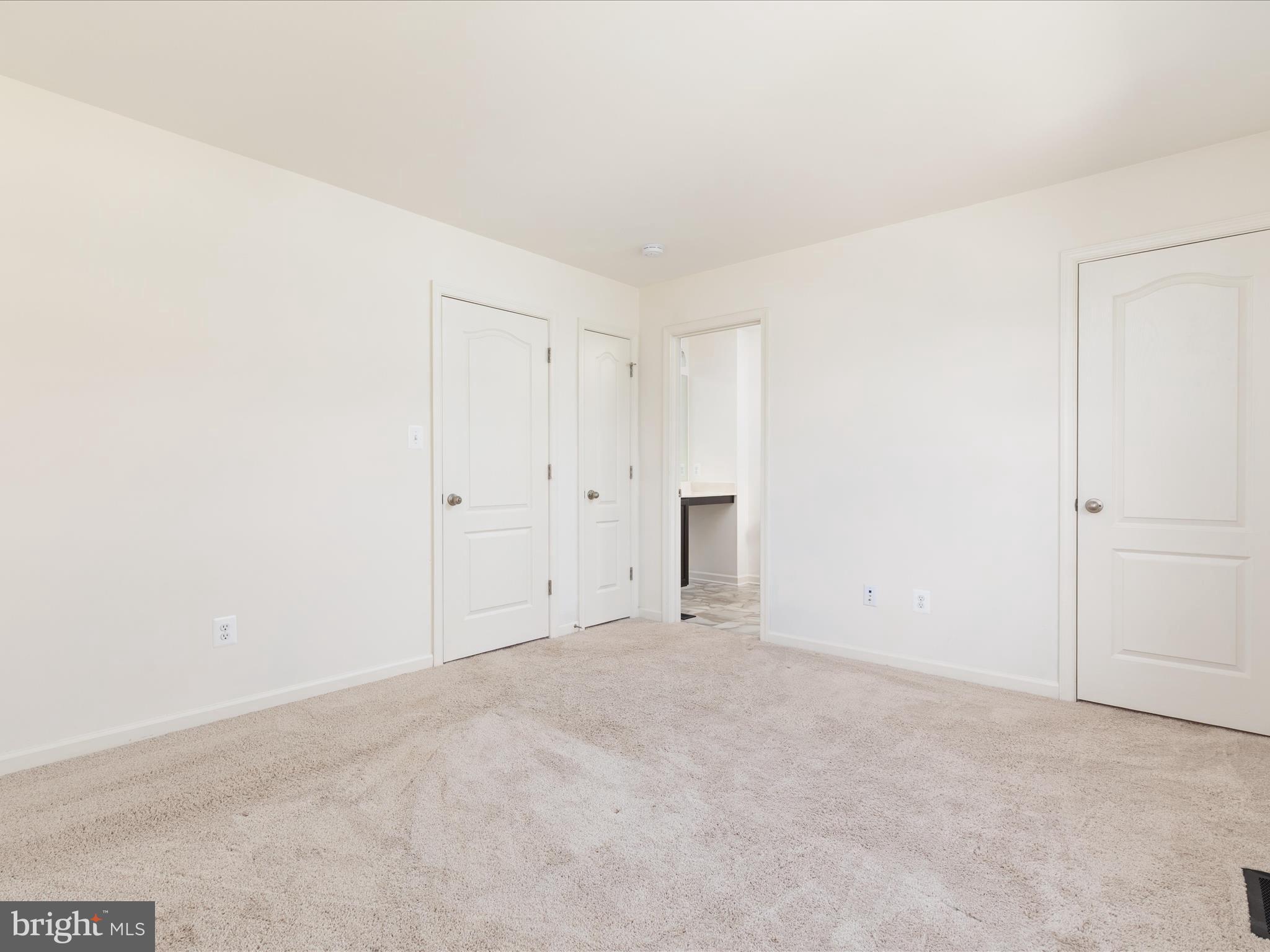 WHISPERING PINES - Residential