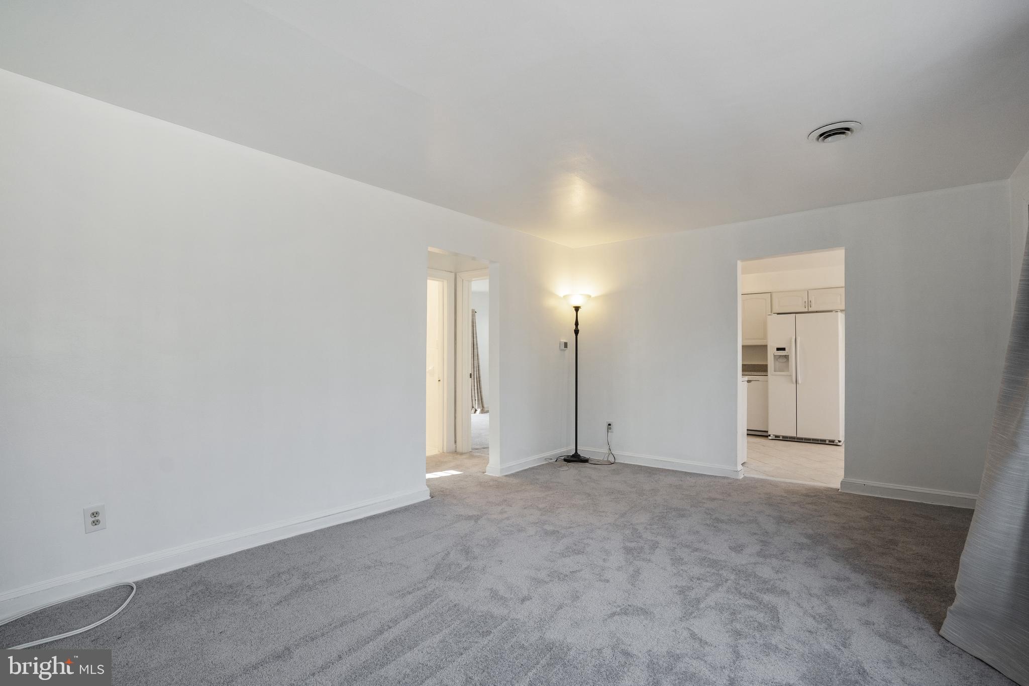 BURTON KNOLLS - Residential Lease