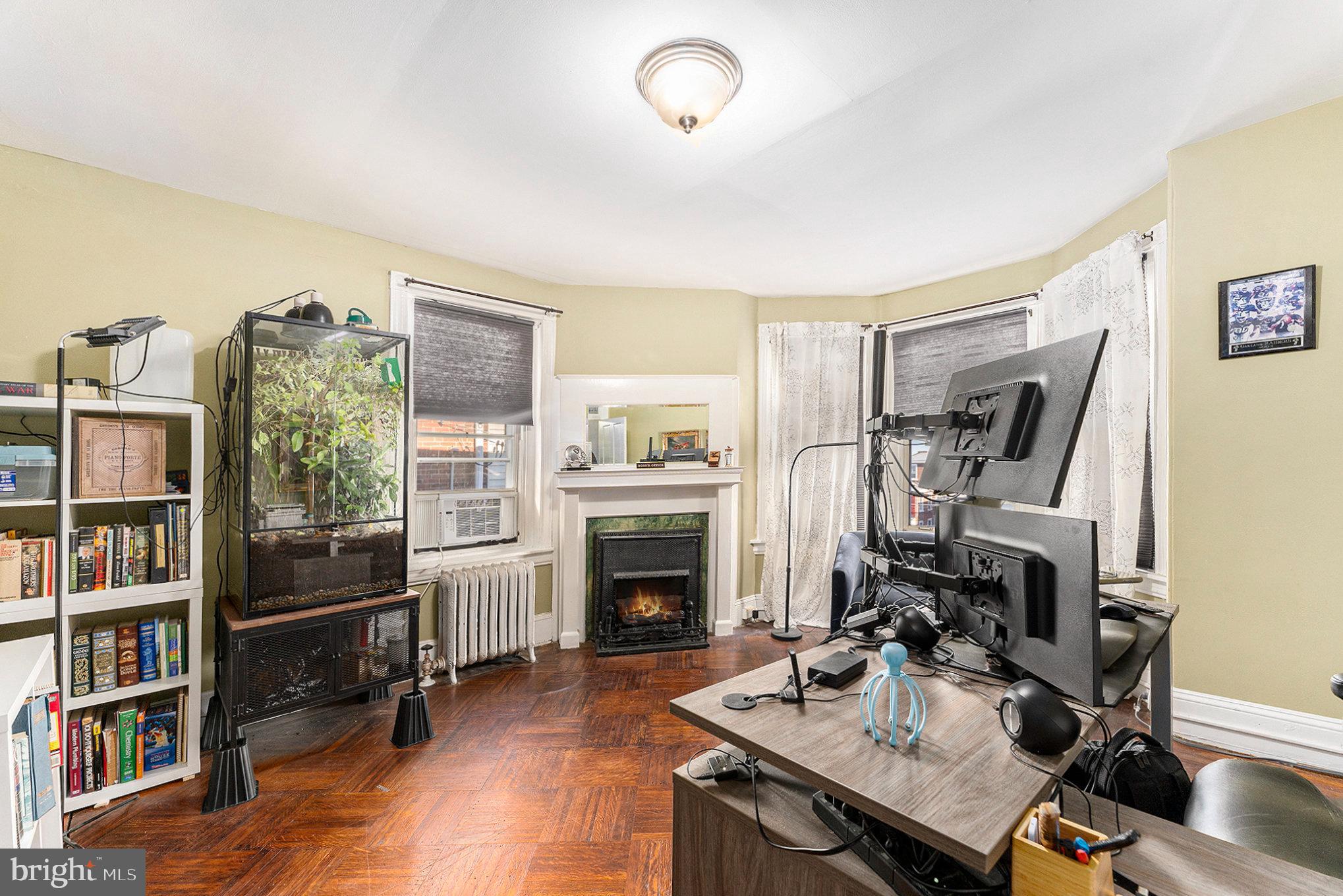 NORRISTOWN - Residential