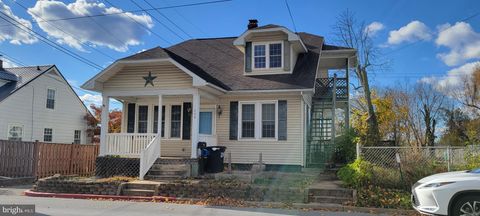 208 S ARTIZAN STREET WILLIAMSPORT MD 21795