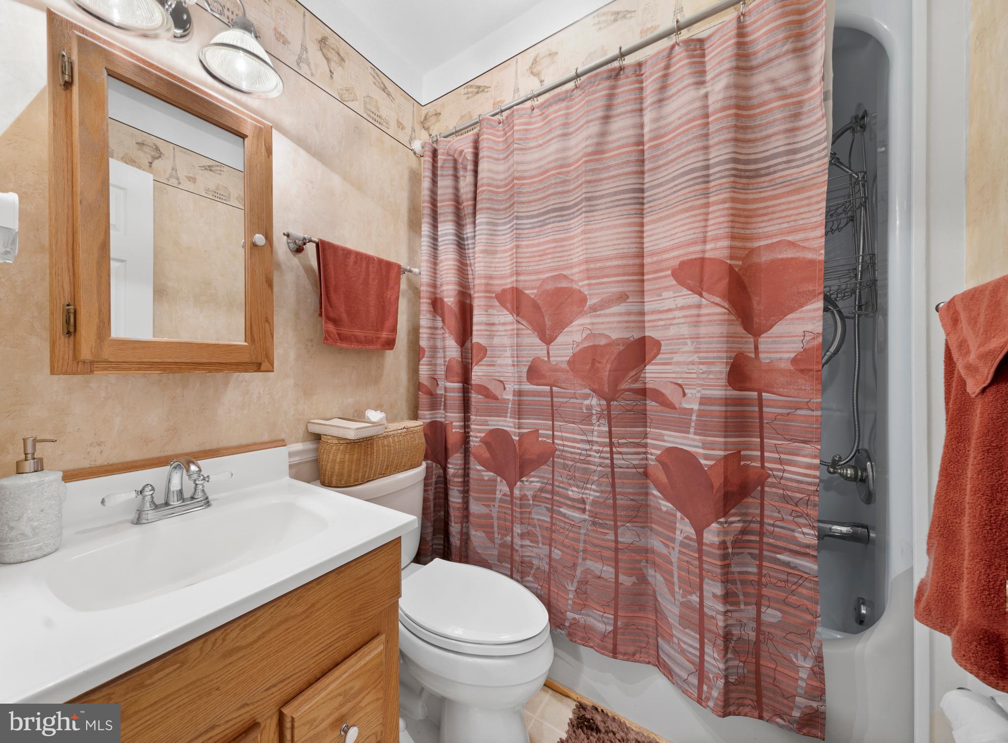 ASHLAND ACRES - Residential