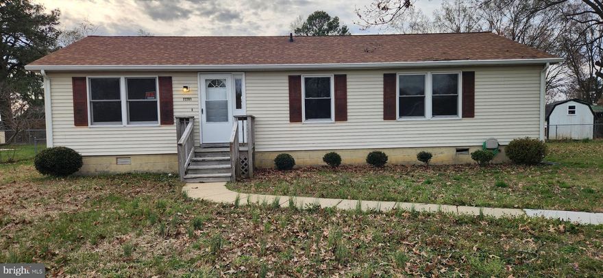 Nice home in waterfront community. 3 bedrooms and 2 baths. New floors, new refrigerator, new dishwasher, freshly painted. This home is ready for its new owner. Enjoy community beach/water access for a small mfee each year! No HOA! This is only the beginning...move-in ready for you to start your home ownership dream here!