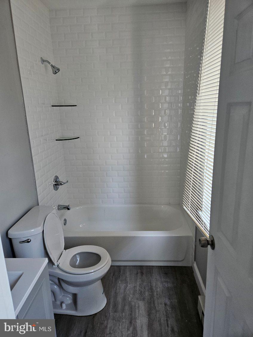 KENSINGTON - Residential Lease