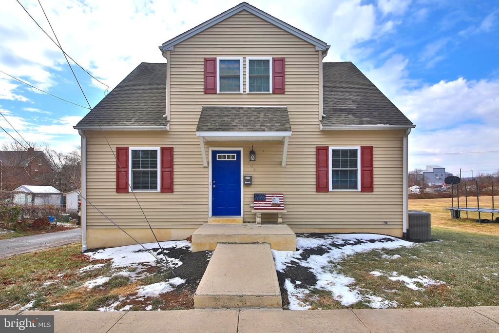 Photo of 404 Cherry Street, EAST GREENVILLE, PA 18041 (MLS # PAMC2164746)