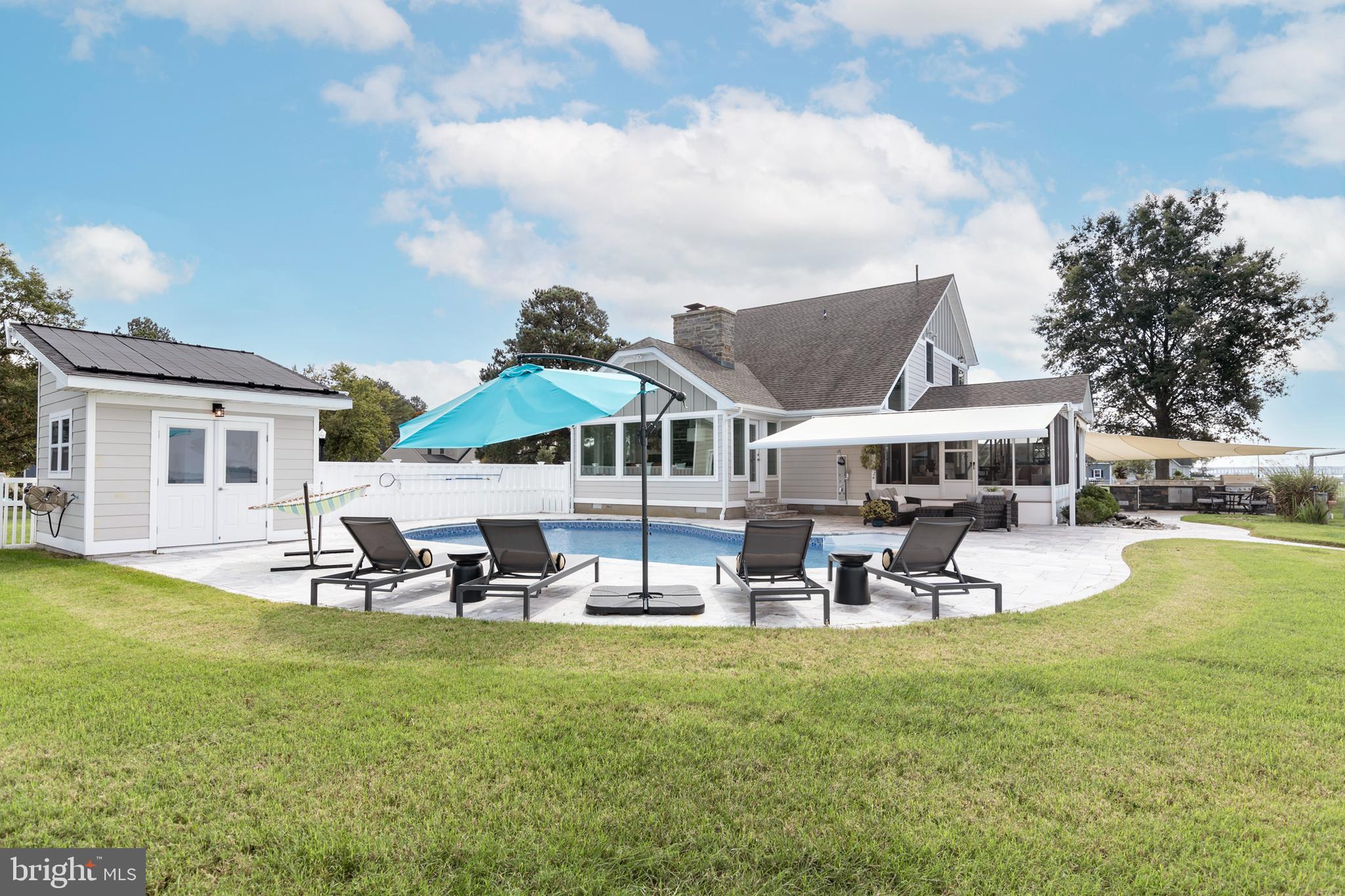 FERRY POINT - Residential