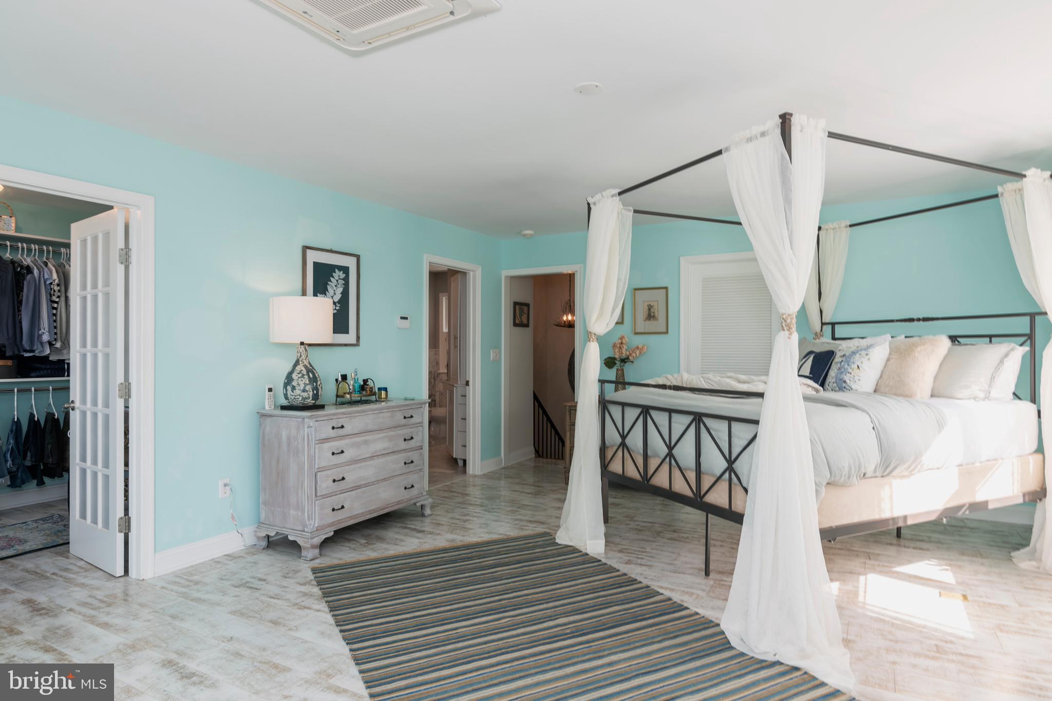 FERRY POINT - Residential