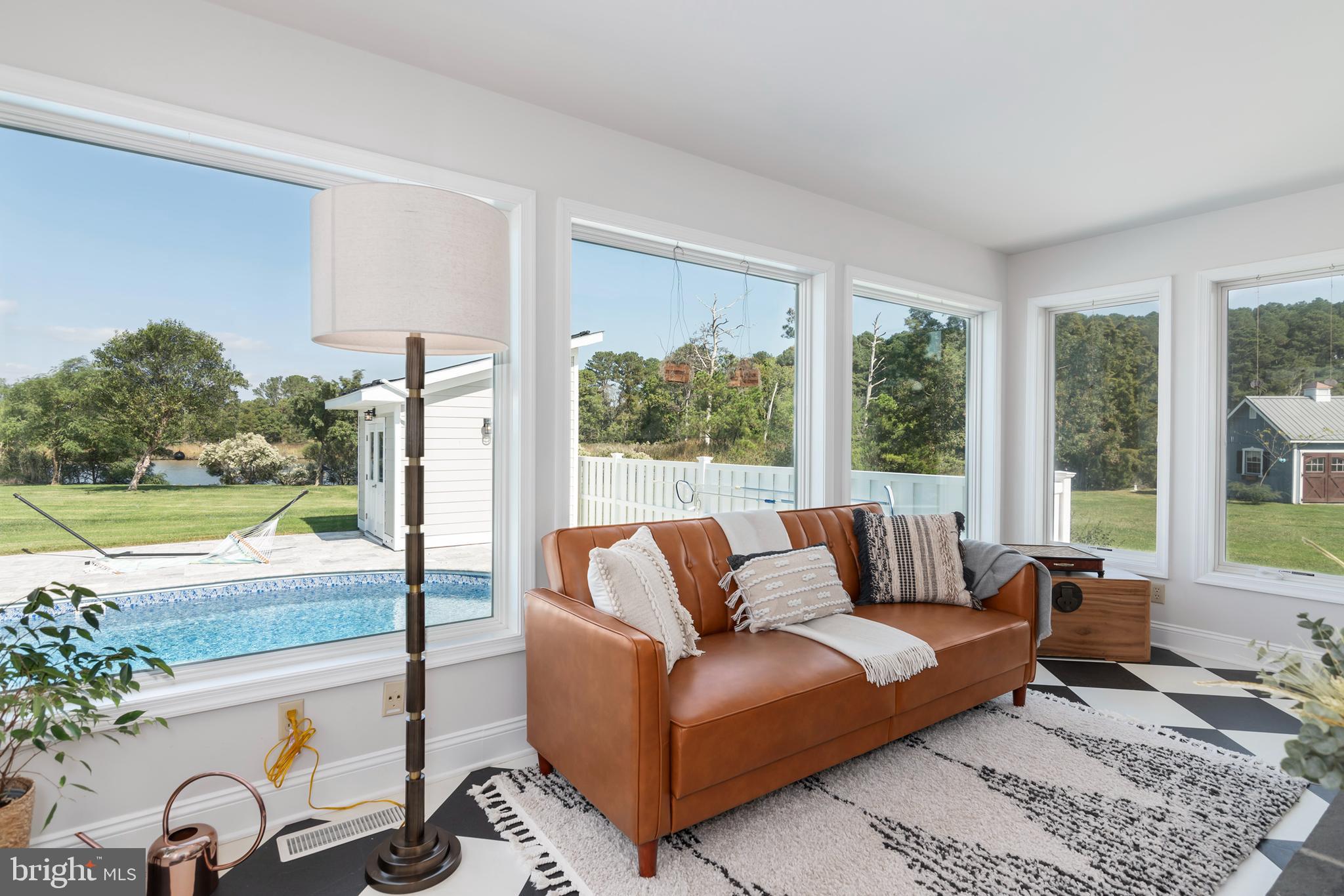 FERRY POINT - Residential