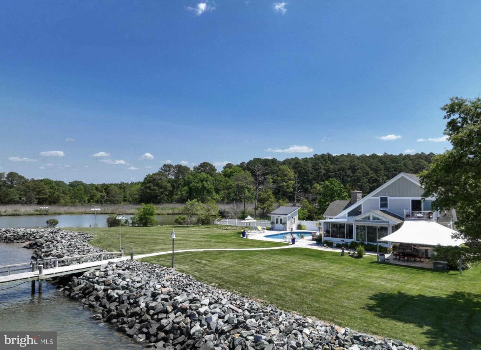 FERRY POINT - Residential