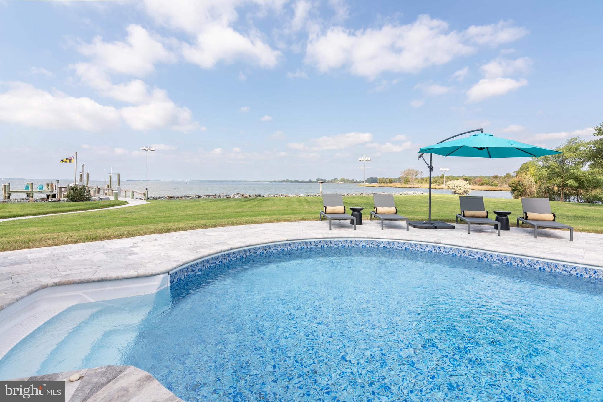 FERRY POINT - Residential