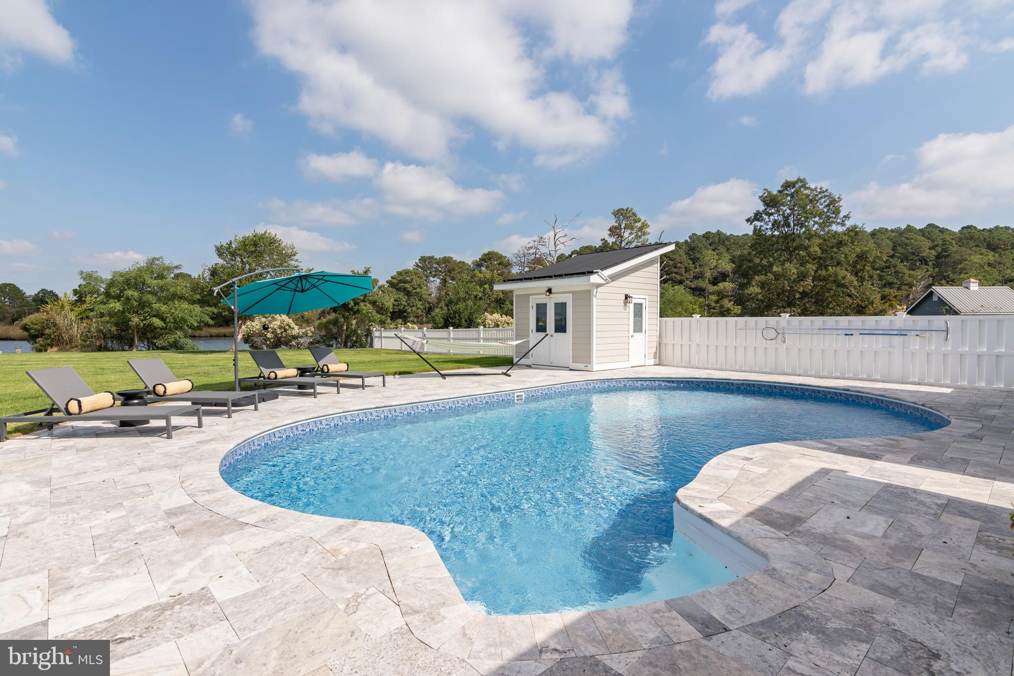 FERRY POINT - Residential