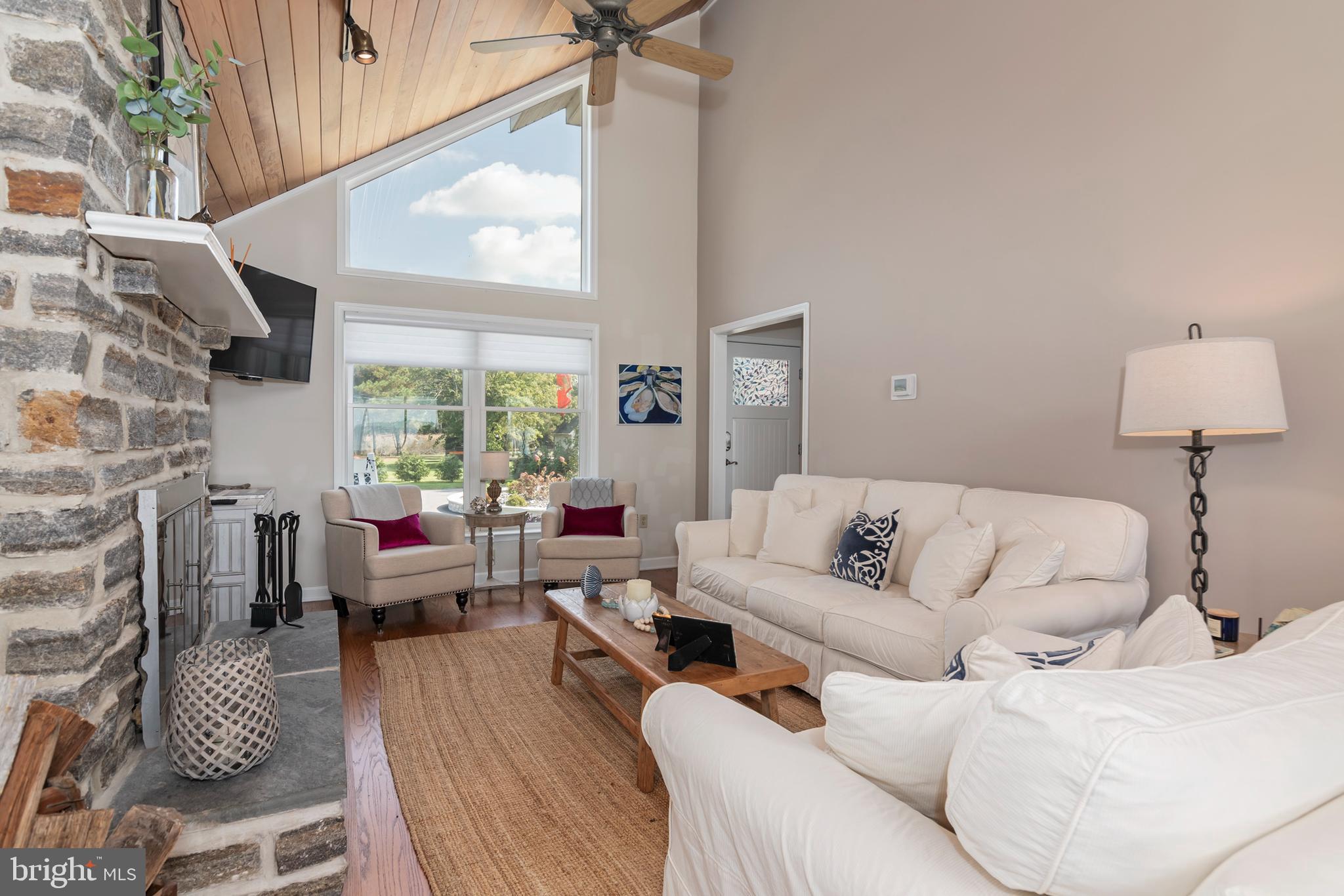 FERRY POINT - Residential