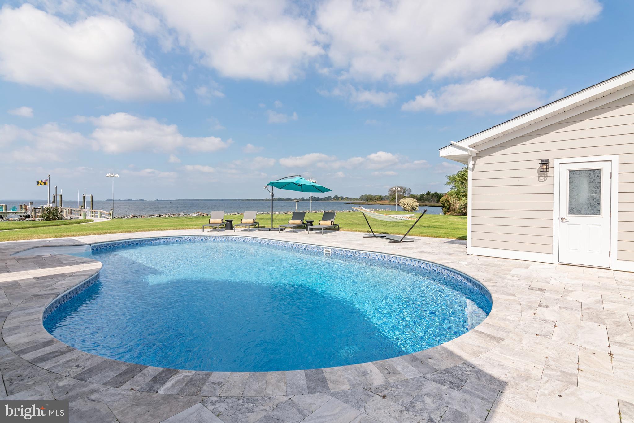 FERRY POINT - Residential