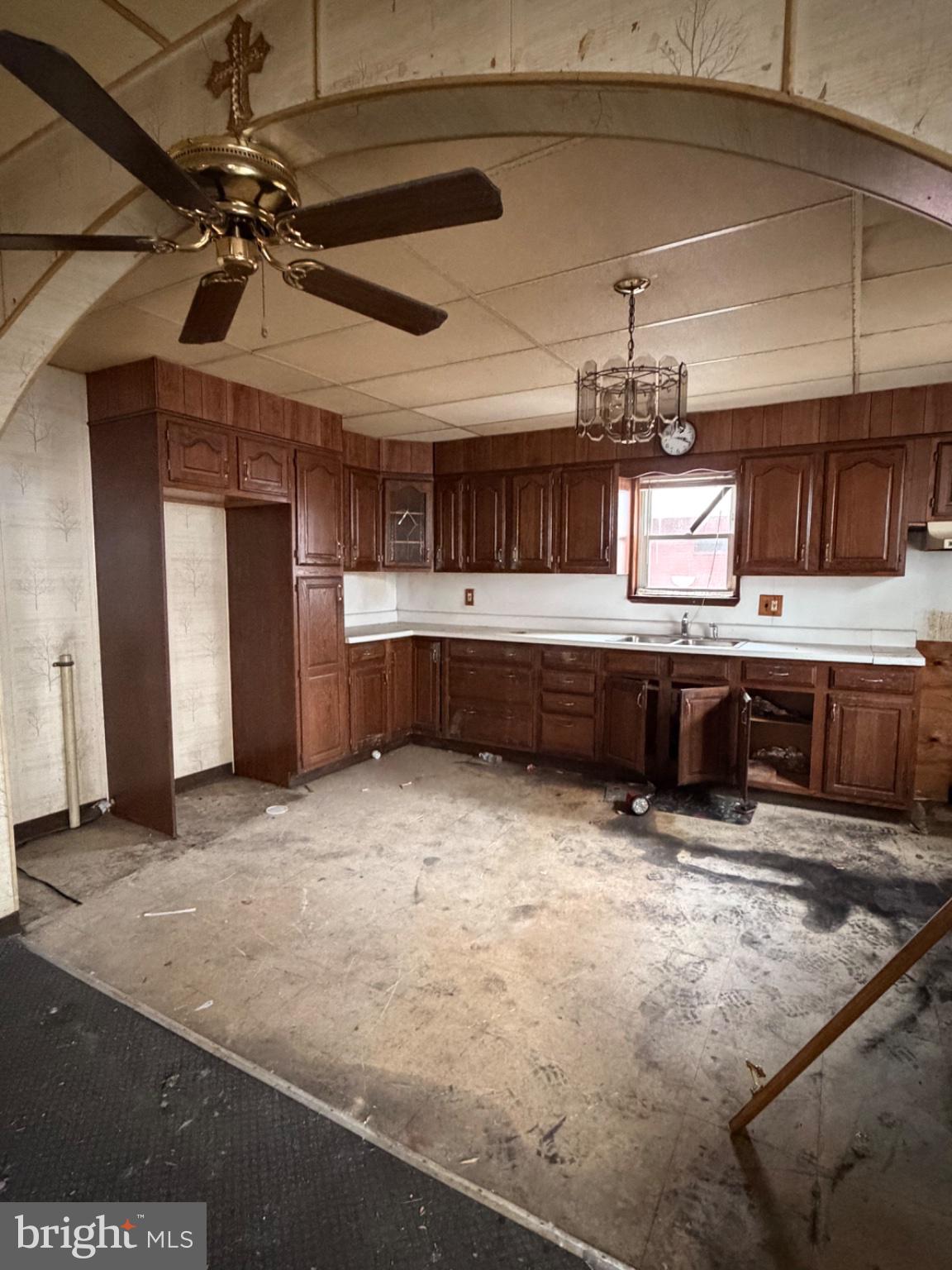 20 N FRONT STREET