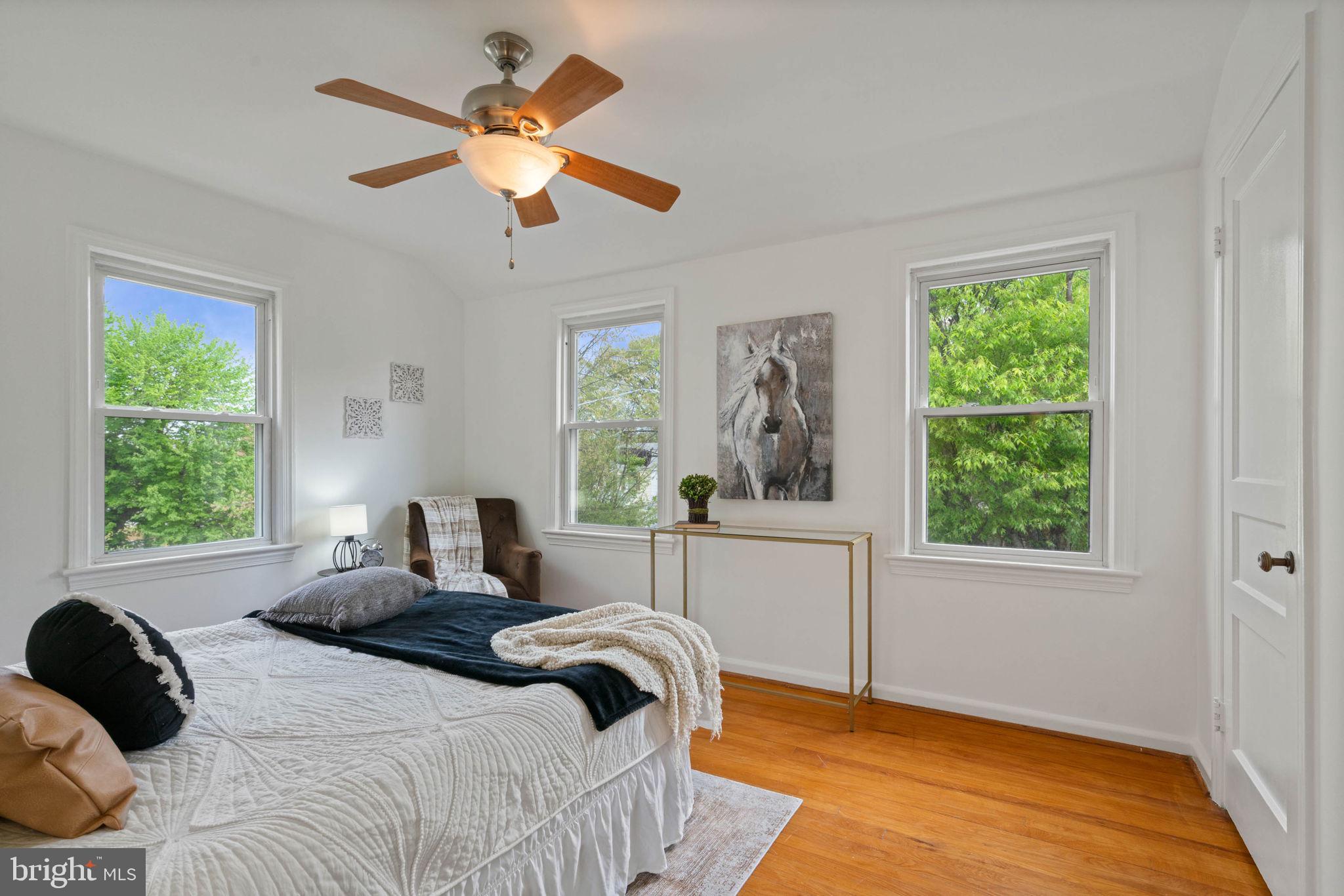 JEFFERSON MANOR - Residential