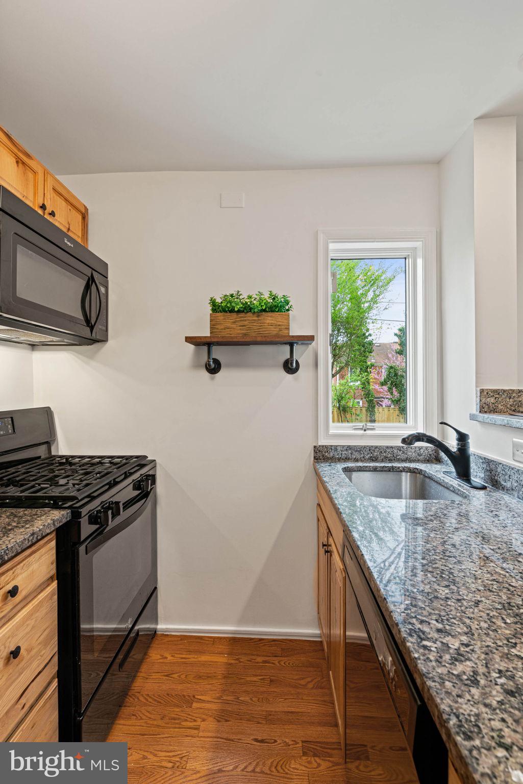 JEFFERSON MANOR - Residential