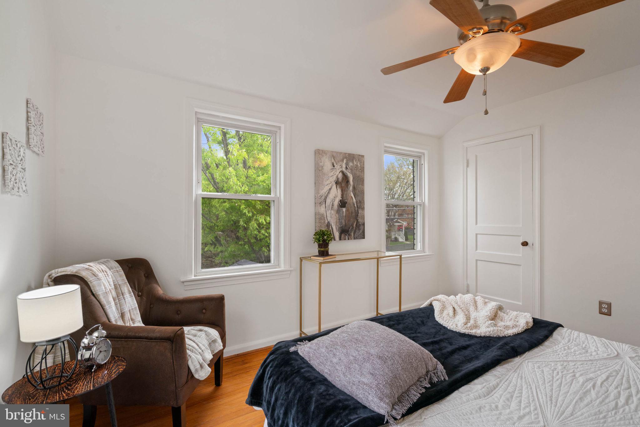 JEFFERSON MANOR - Residential