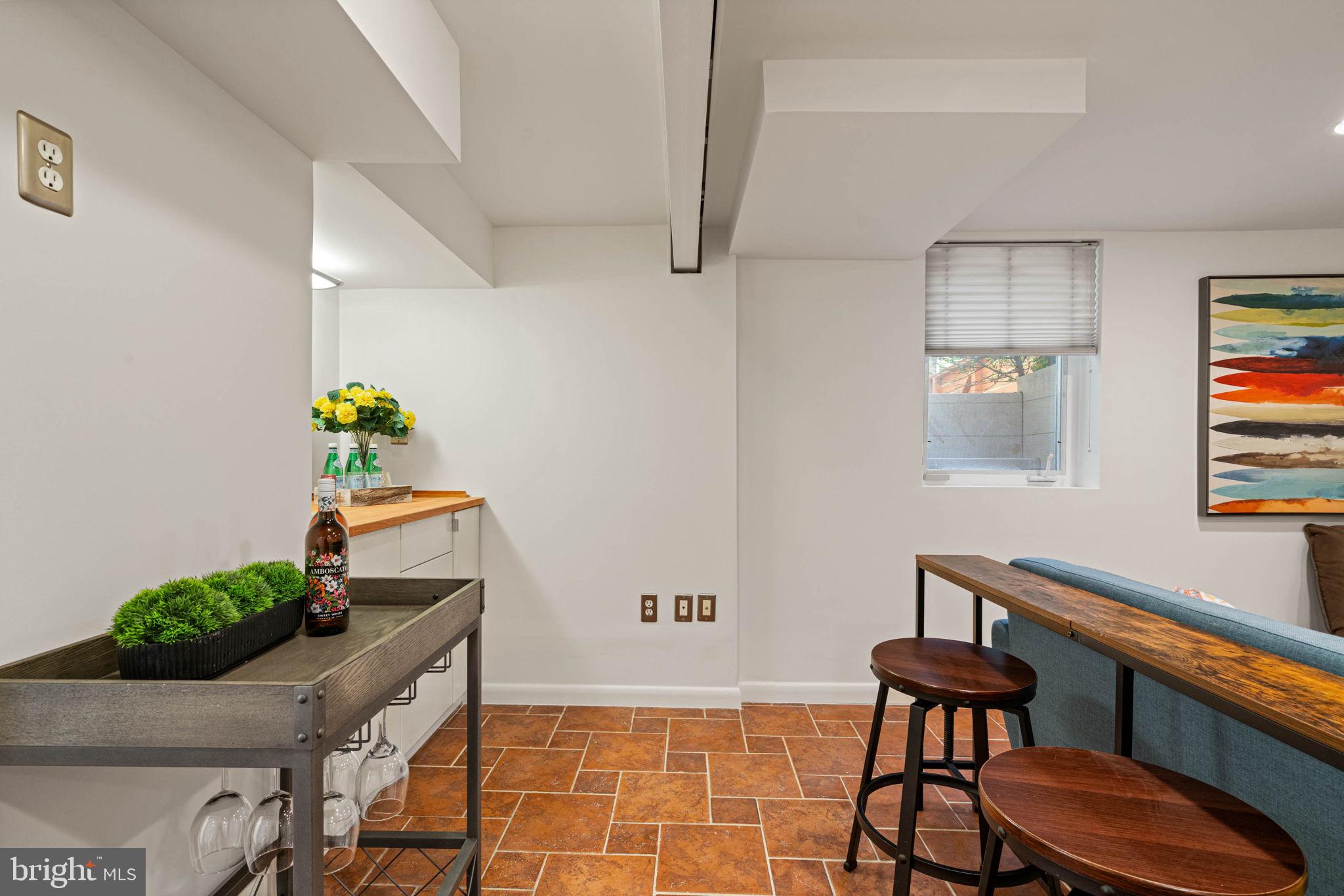 JEFFERSON MANOR - Residential