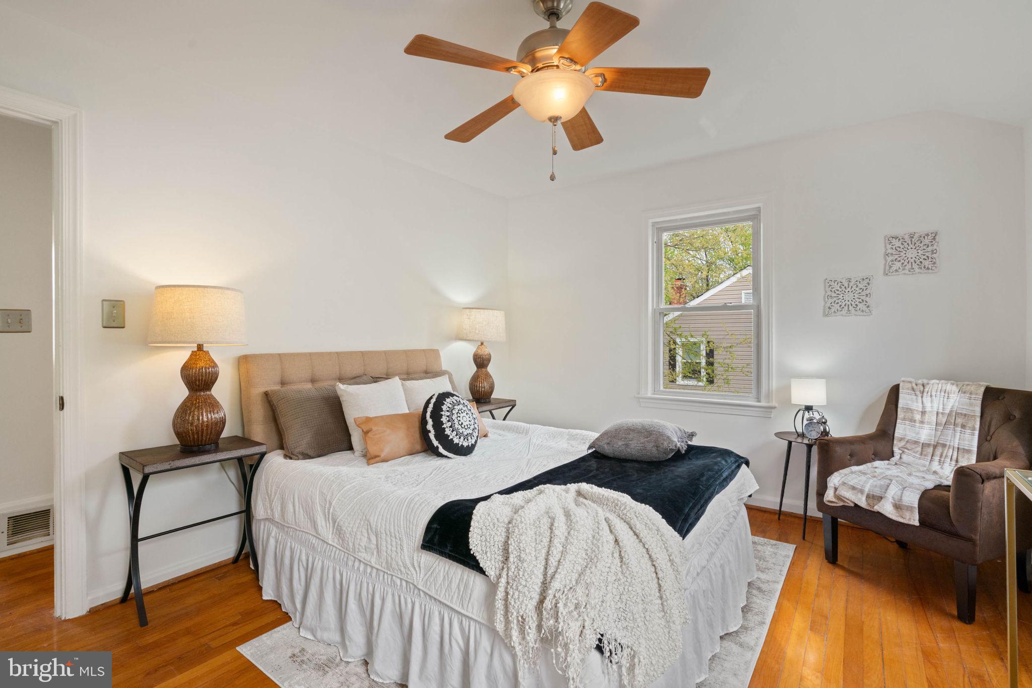 JEFFERSON MANOR - Residential