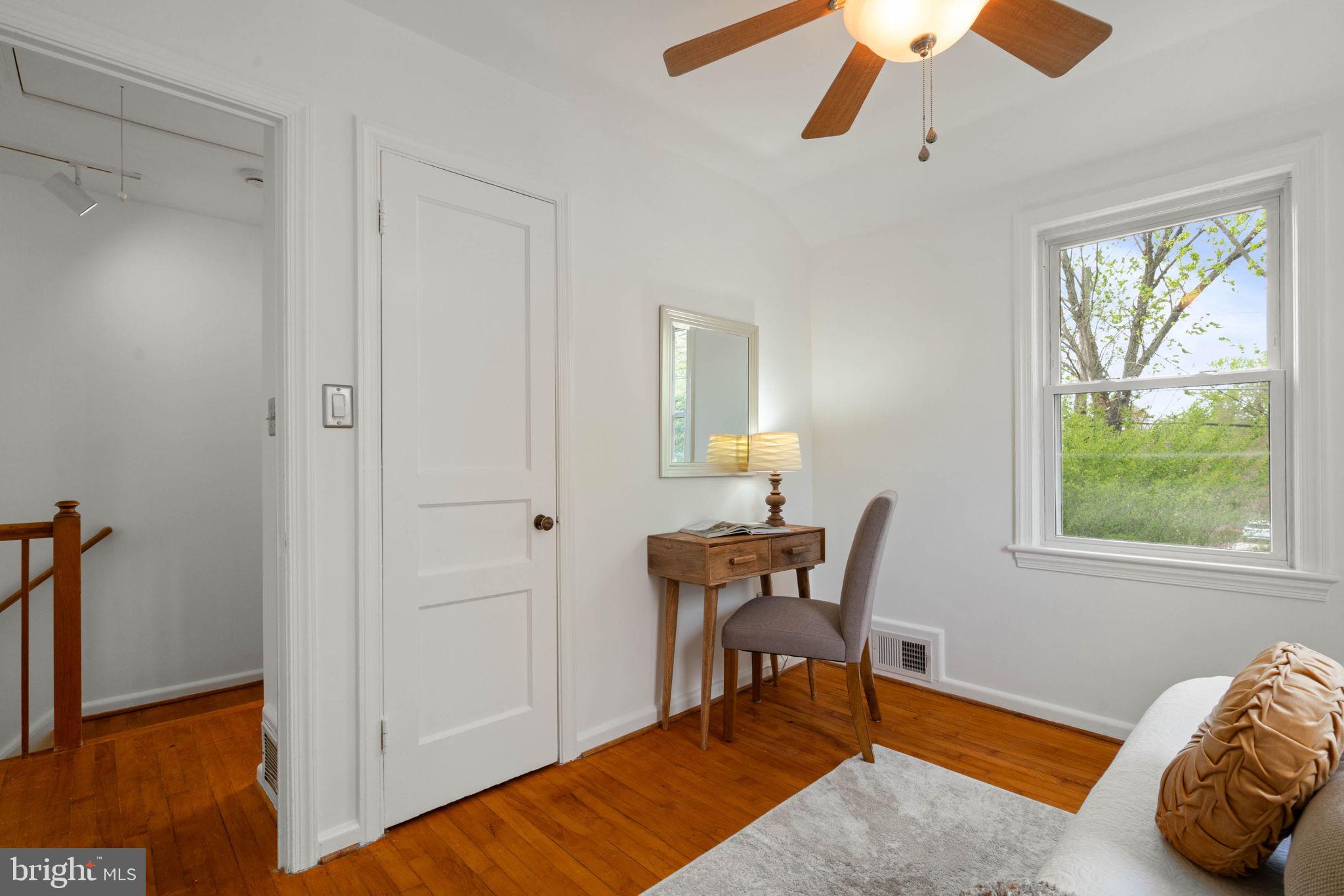 JEFFERSON MANOR - Residential