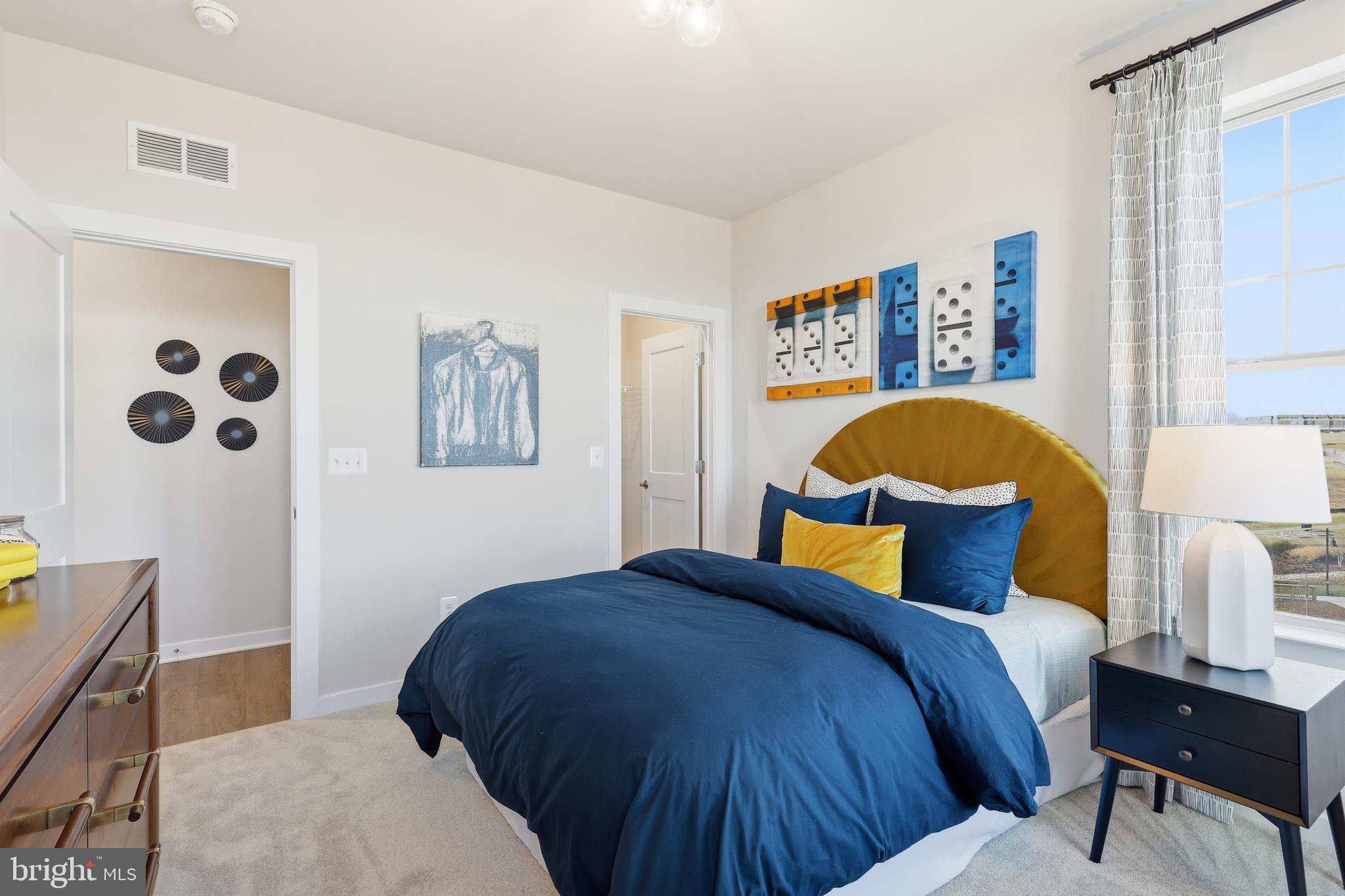 POTOMAC SHORES - Residential