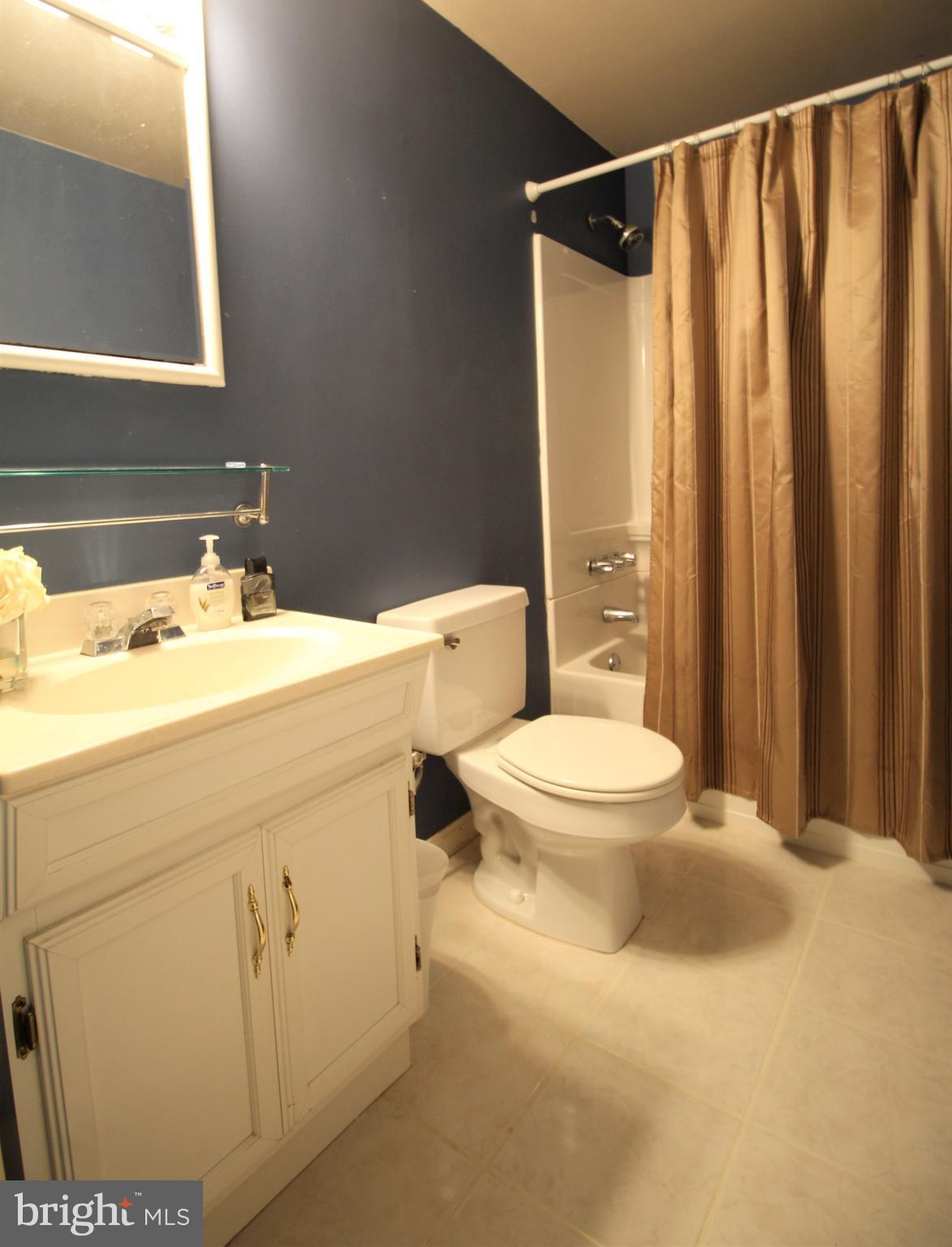 WESTWATER POINT - Residential Lease