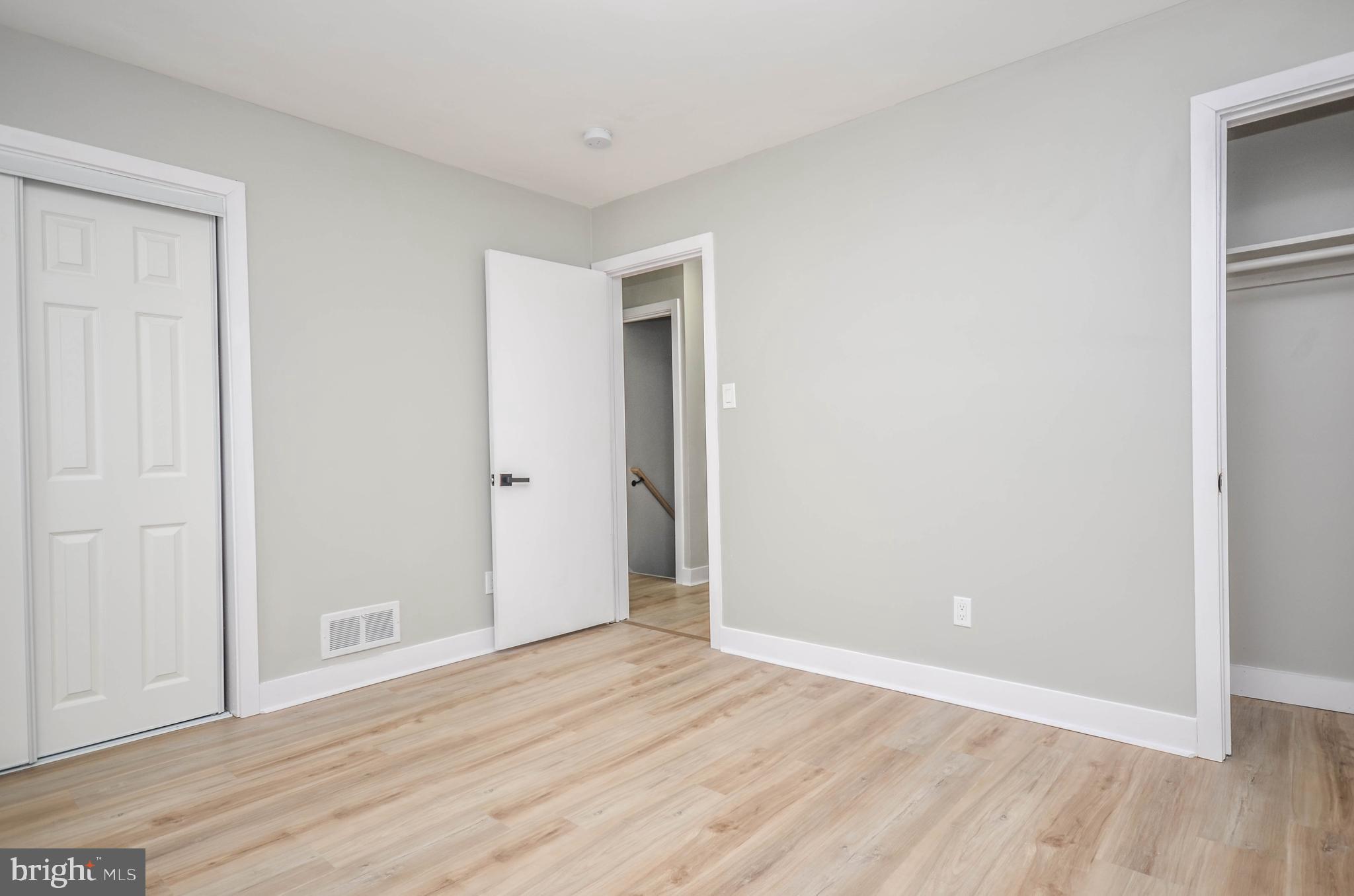 ADELPHI HILLS - Residential