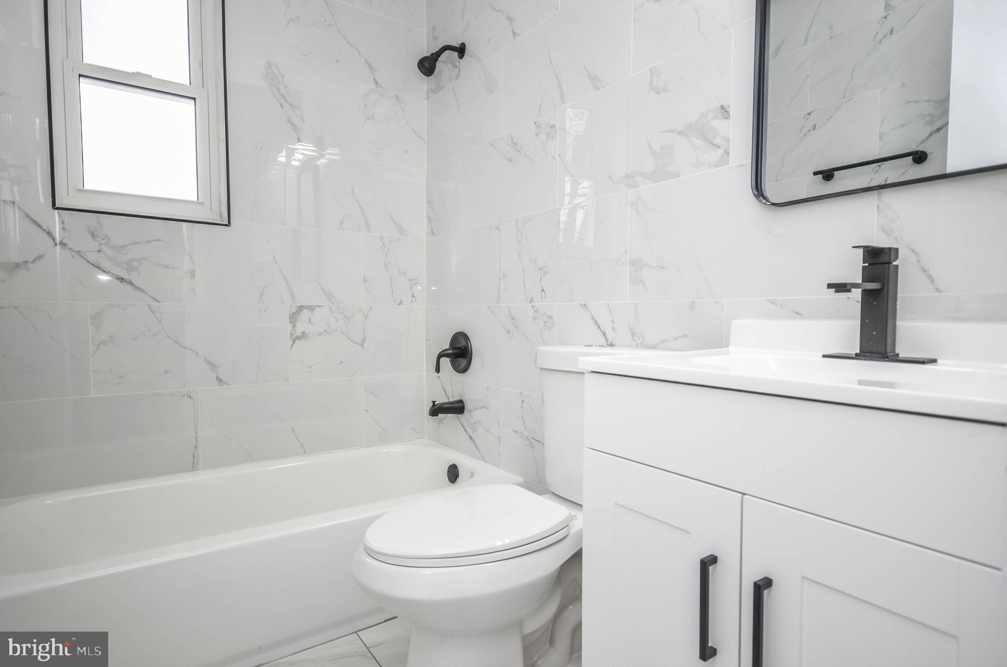 ADELPHI HILLS - Residential