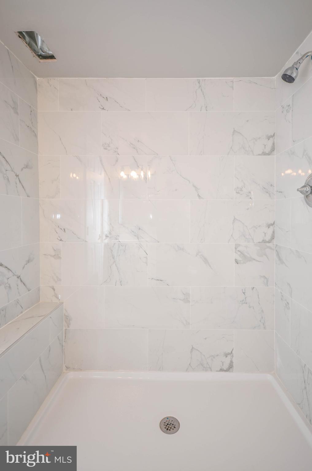 ADELPHI HILLS - Residential