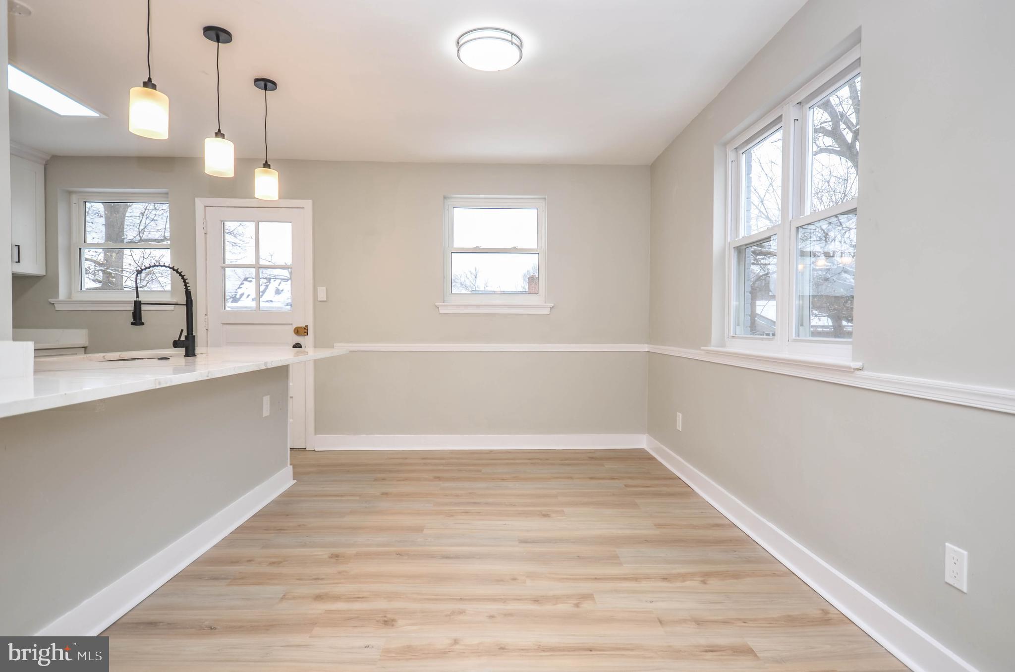 ADELPHI HILLS - Residential