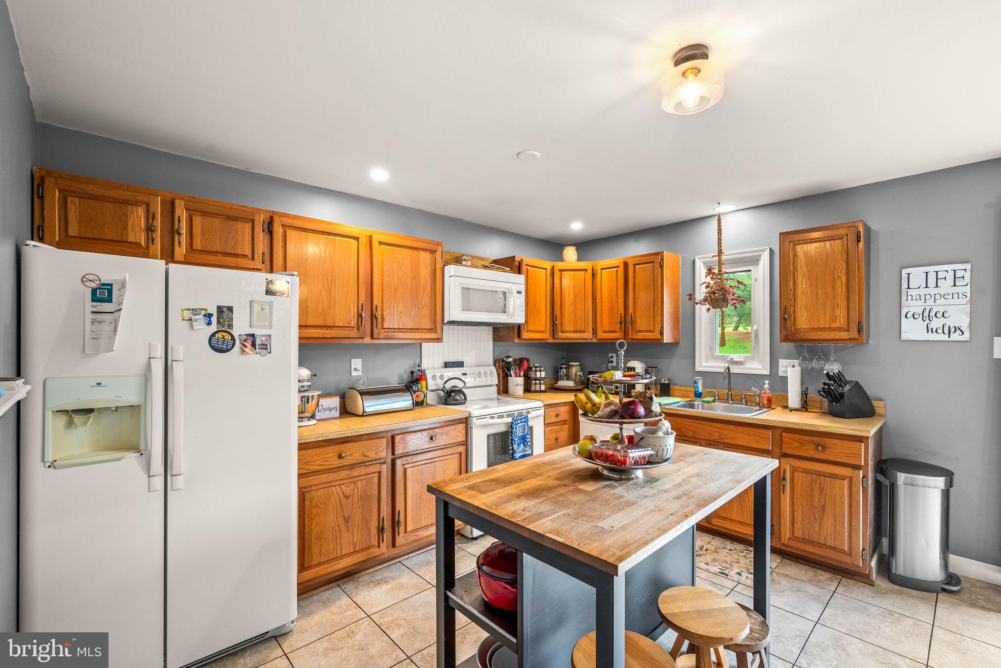 4121 RITTENHOUSE LANE