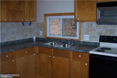 LAKE JACKSON - Residential Lease