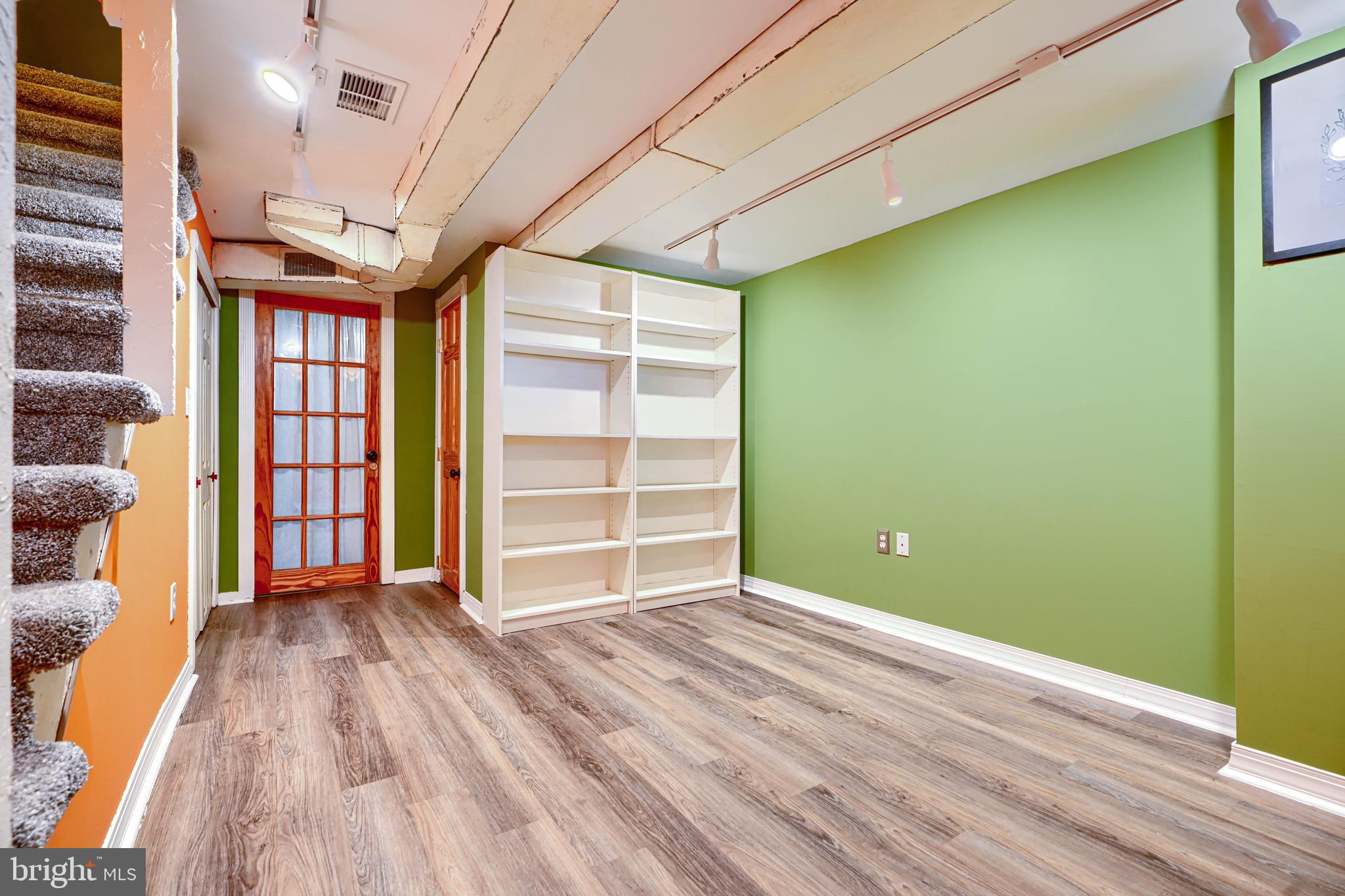 HAMPDEN HISTORIC DISTRICT - Residential