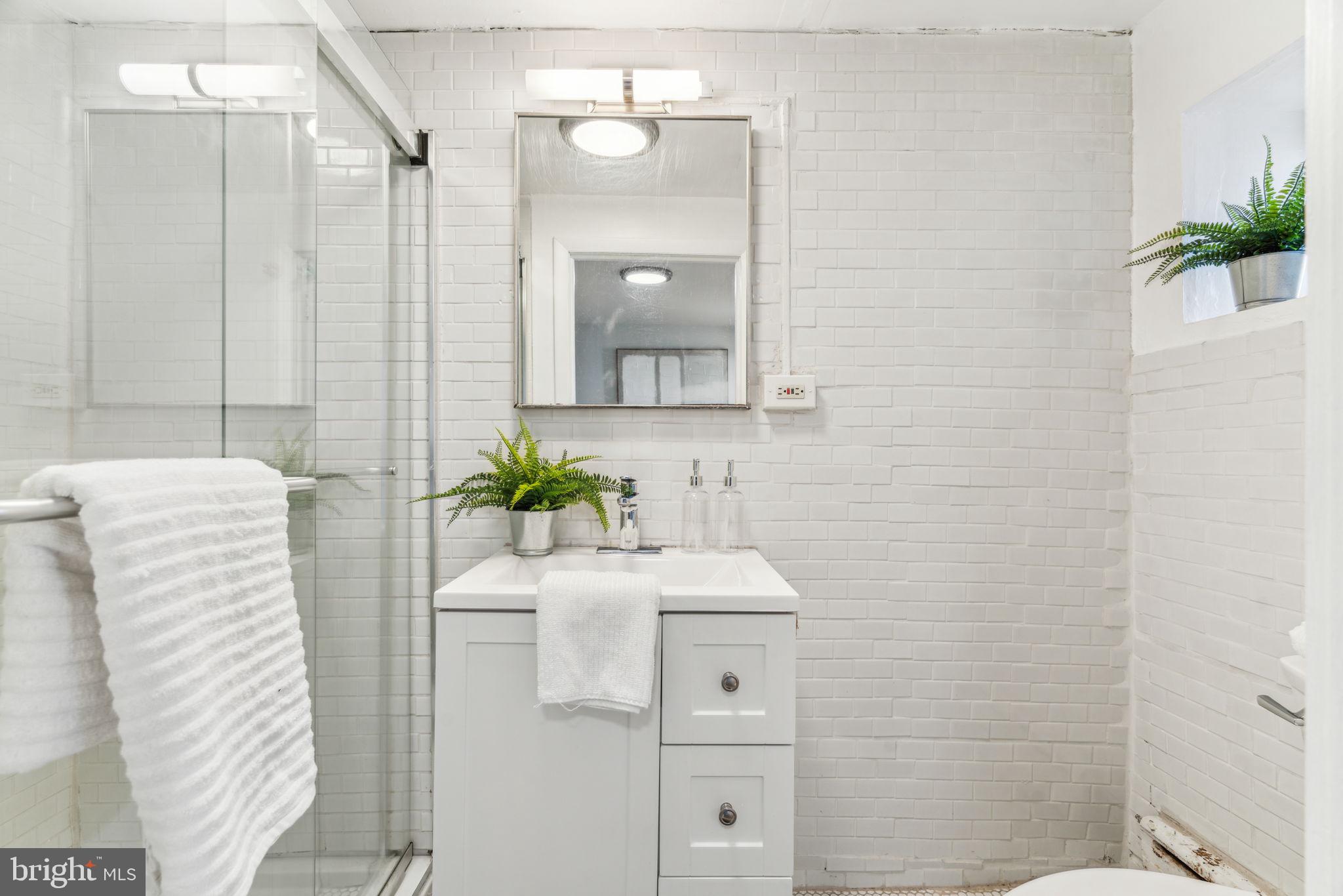 PASSYUNK SQUARE - Residential